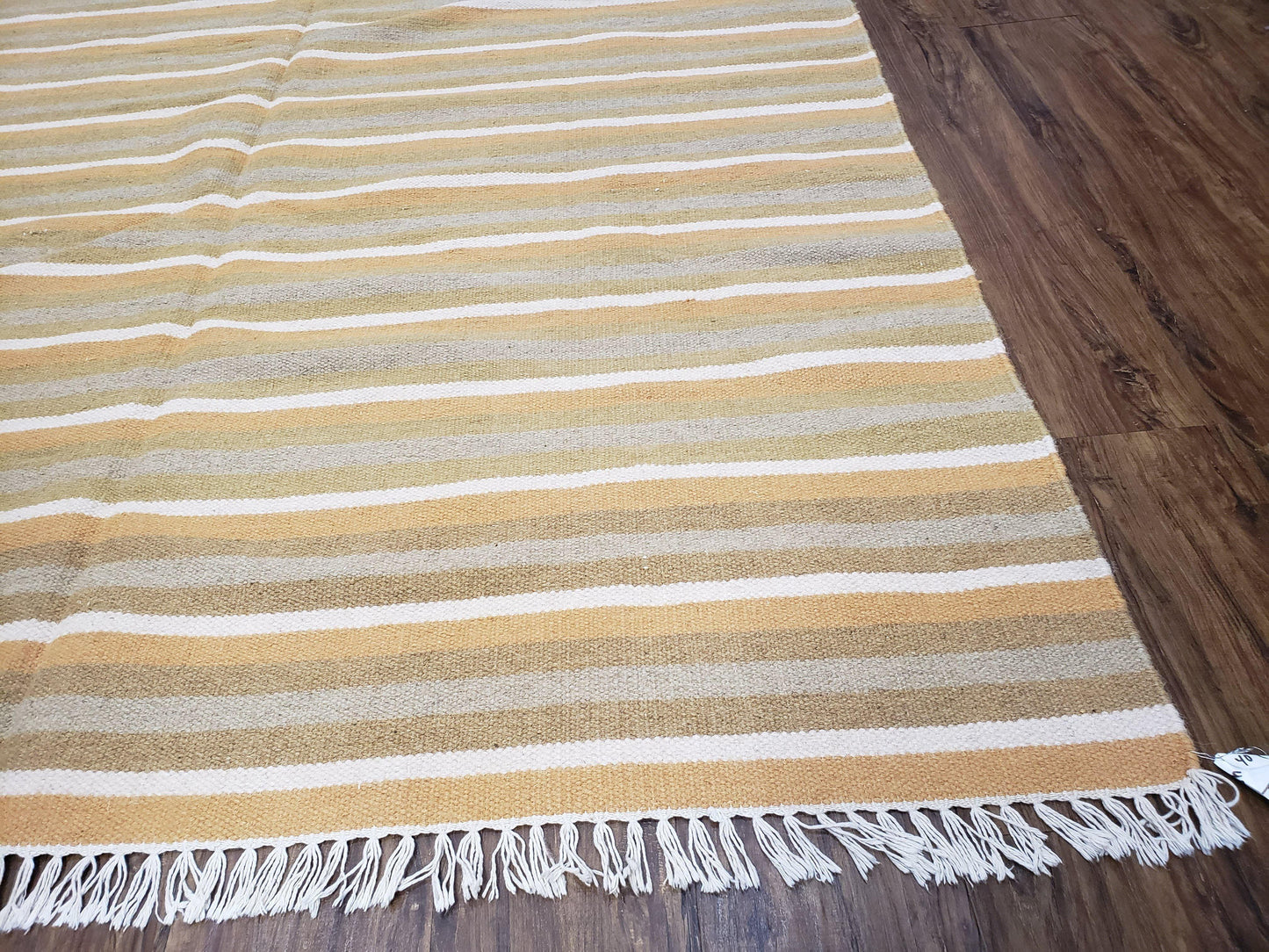New Indian Kilim Area Rug, 6x8 - 7x8 South American Style Blanket, Striped Indian Wool Hand-Woven Flat Weave 6x9 Bedroom Rug, Ivory Ochre - Nuvé