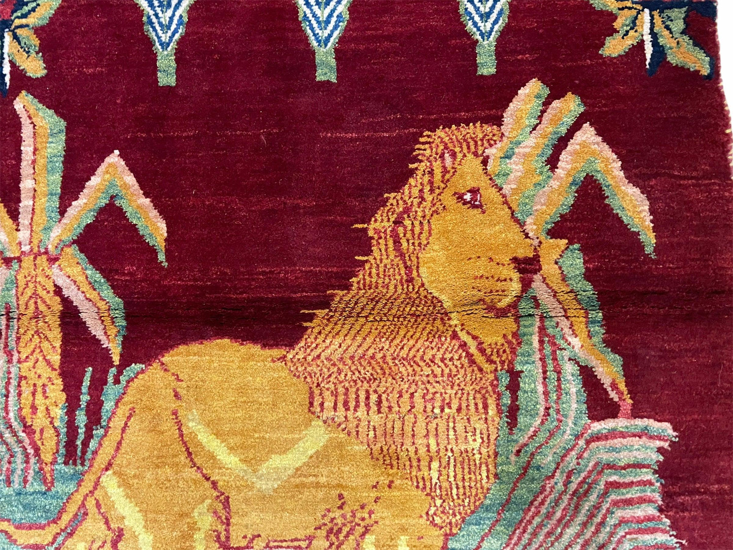 3 X 5 Handmade Rug New Vintage Rug Quality Wool Pictorial Lion Jungle Veg Dyes - Nuvé
