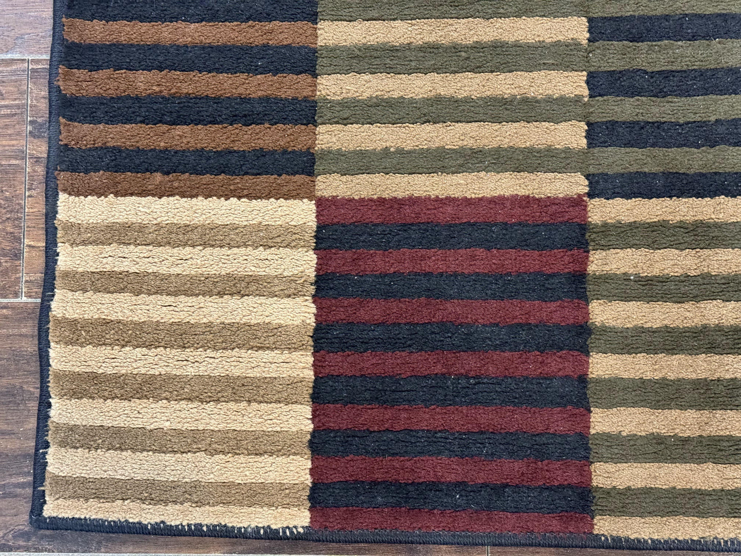 Vintage Power Loomed Rug 3.6 x 5, Brown Beige Black Tan, Box Design - Nuvé