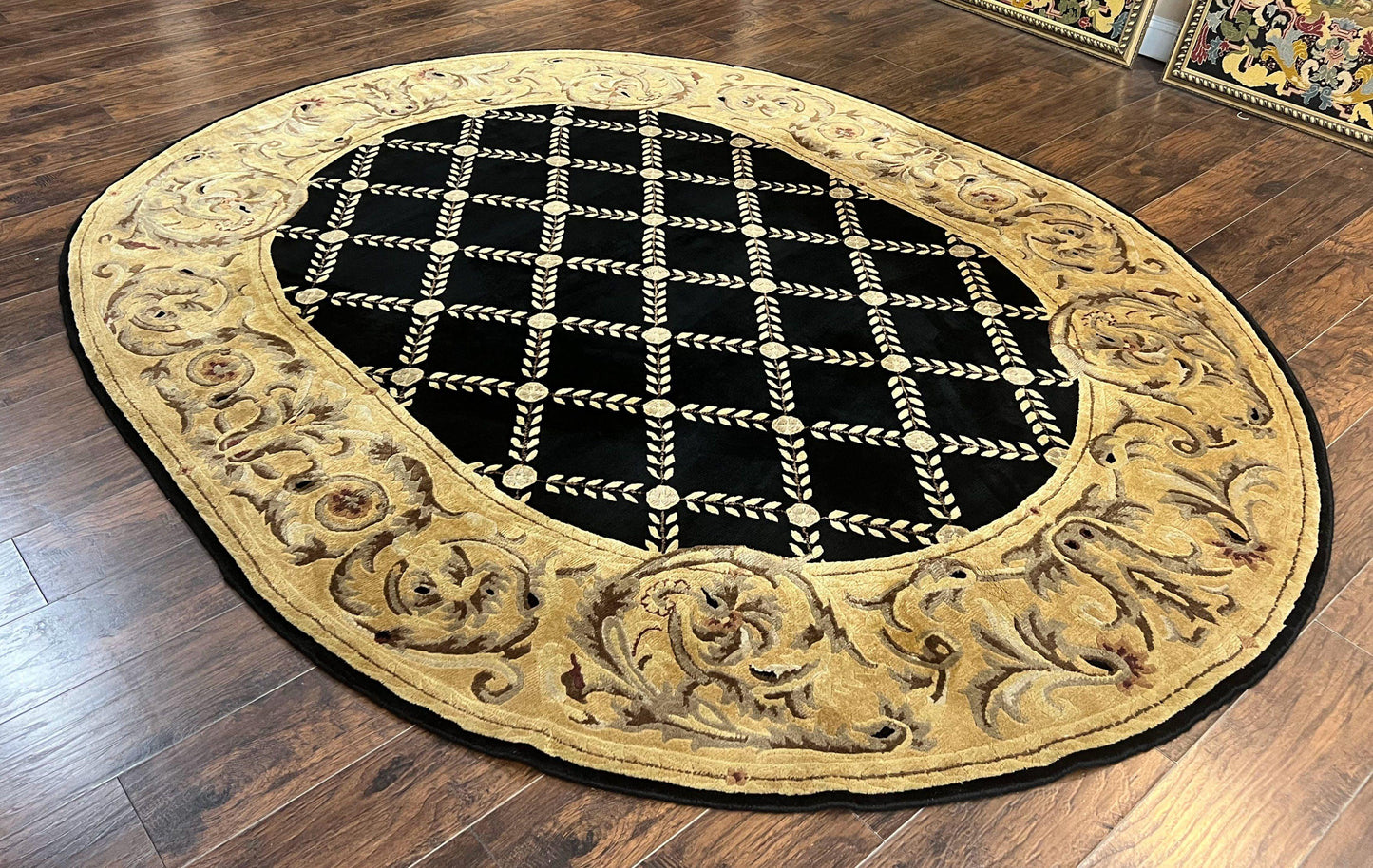 Oval Tibetan Rug 8x10, French Aubusson Design, Wool Handmade Vintage Carpet, Black & Beige, Soft Wool Pile - Nuvé