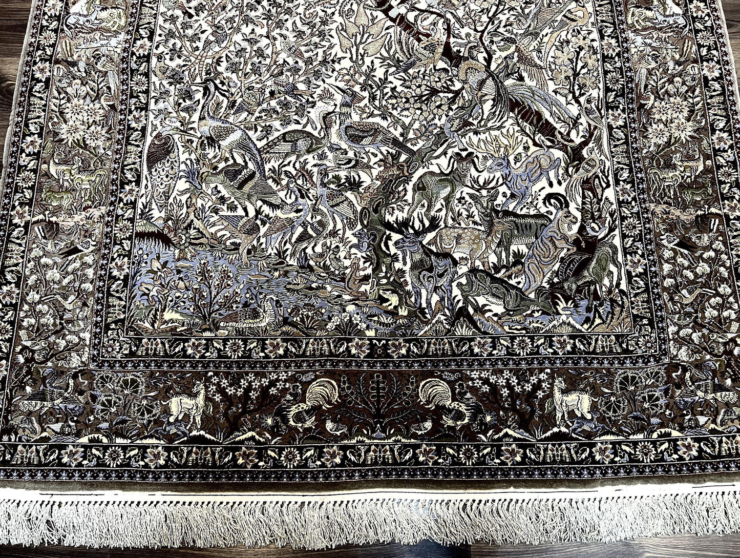 Persian Isfahan Rug 5x8 - Tree of Life, Animal Pictorials, Kork Wool & Silk - Nuvé