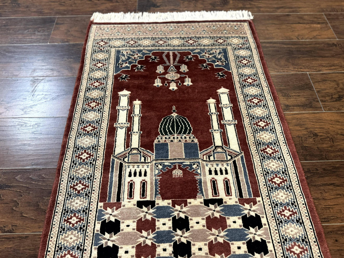 Small Pakistani Bokhara Prayer Rug 2.7 x 4 - Nuvé
