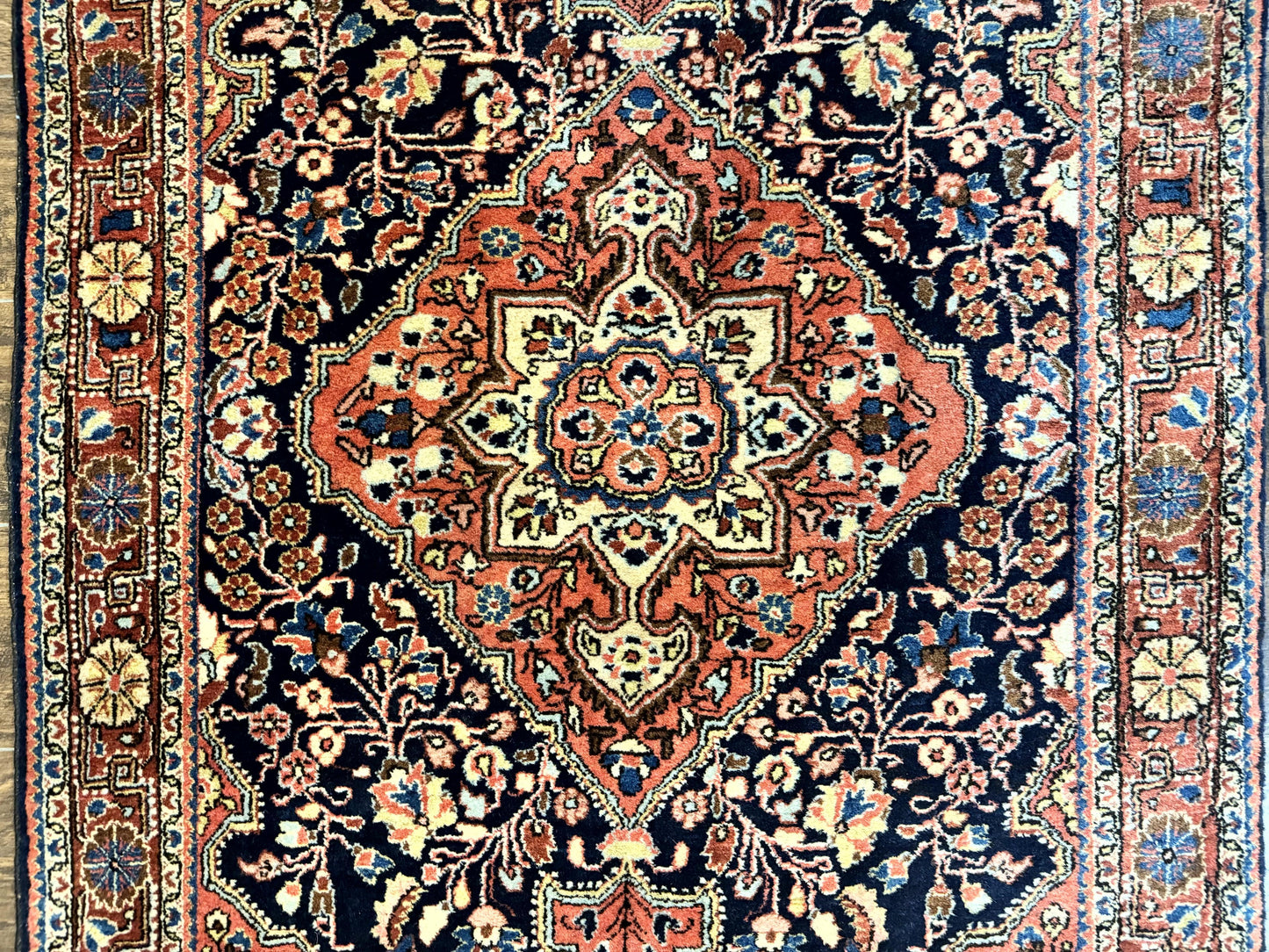 Persian Sarouk Rug 3.6 x 5, Medallion Rug, Red and Midnight Blue, Handmade Semi Antique Vintage Wool Carpet - Nuvé