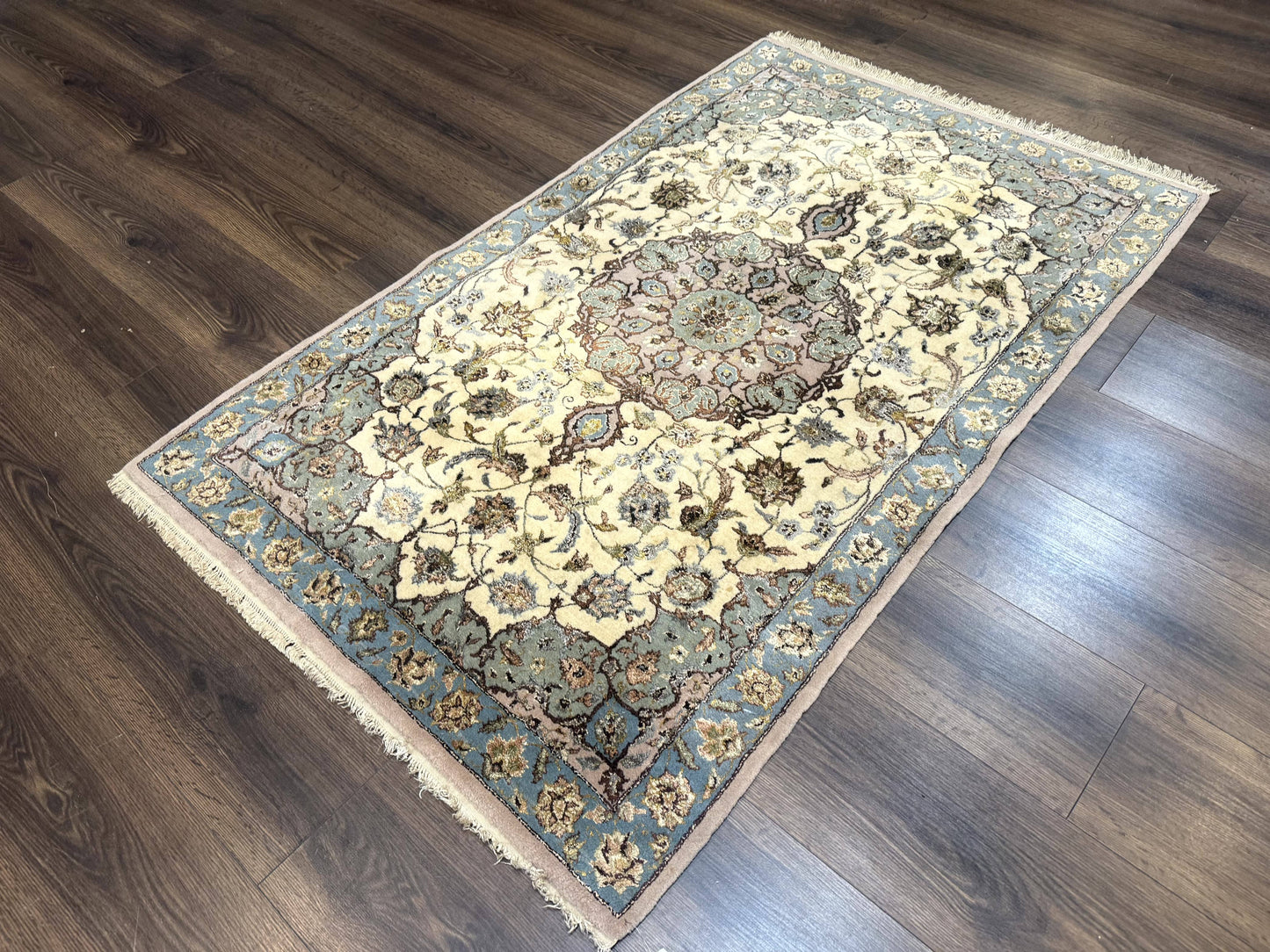Persian Isfahan Rug 3x5, Fine 310 KPSI, Kork Wool Silk Foundation, Cream & Light Green - Nuvé