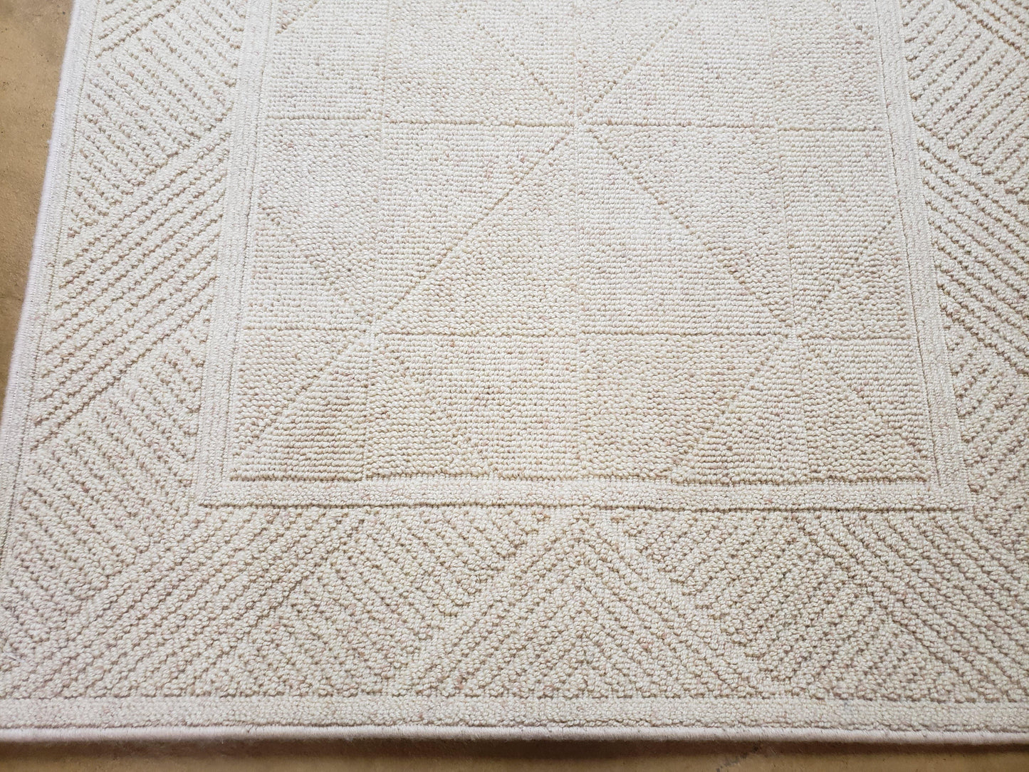 3x5 Karastan Sisal Rug Collection, Design 379/80504, Sambava II, 3'6 x 5'3, Beige Karastan Rug with Label, Authentic Karastan, Entryway Rug - Nuvé