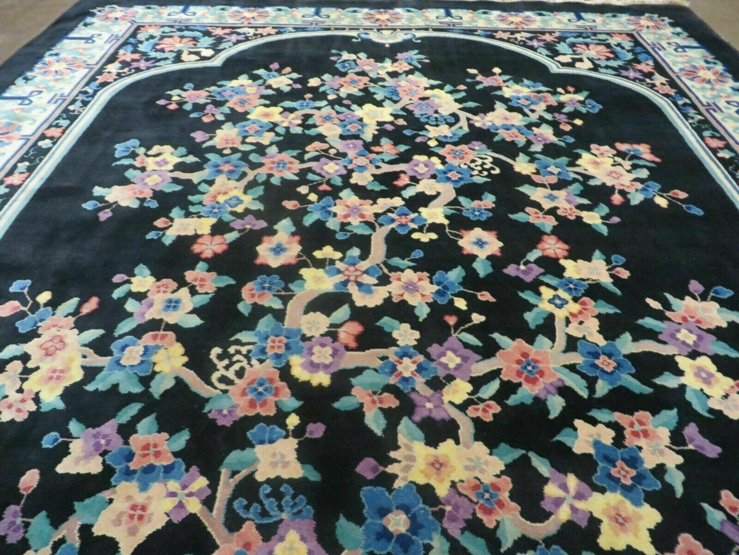 8' x 10' Vintage Handmade Art Deco Plush Chinese Wool Rug center Flower Black - Nuvé