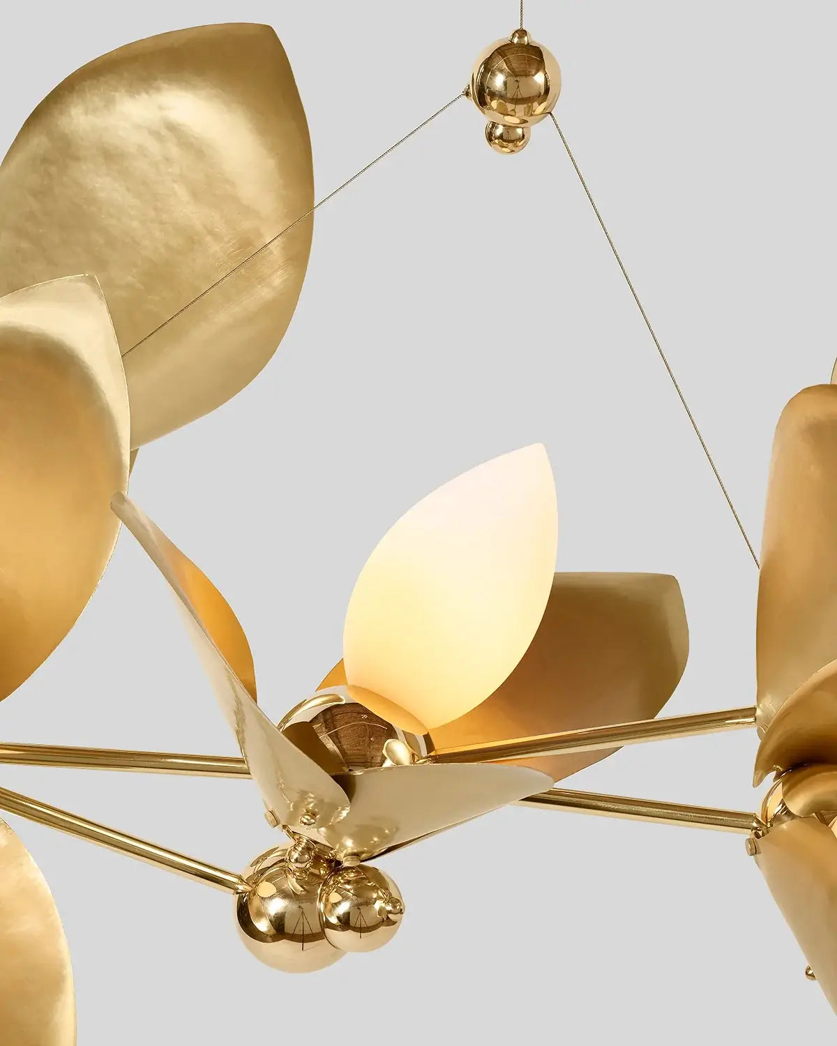 Laurel Blossom Chandelier - Nuvé