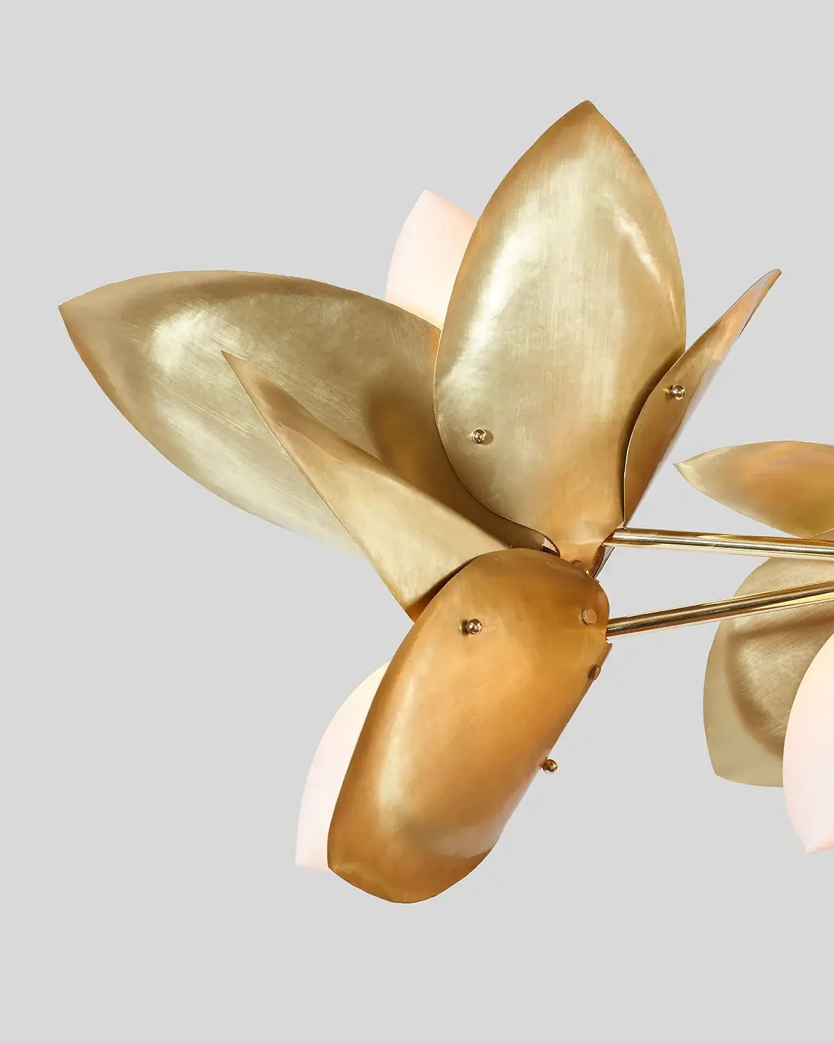Laurel Blossom Chandelier - Nuvé