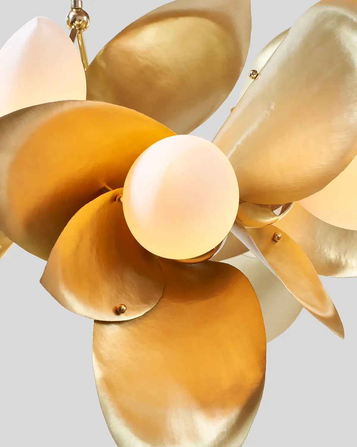 Laurel Blossom Chandelier - Nuvé