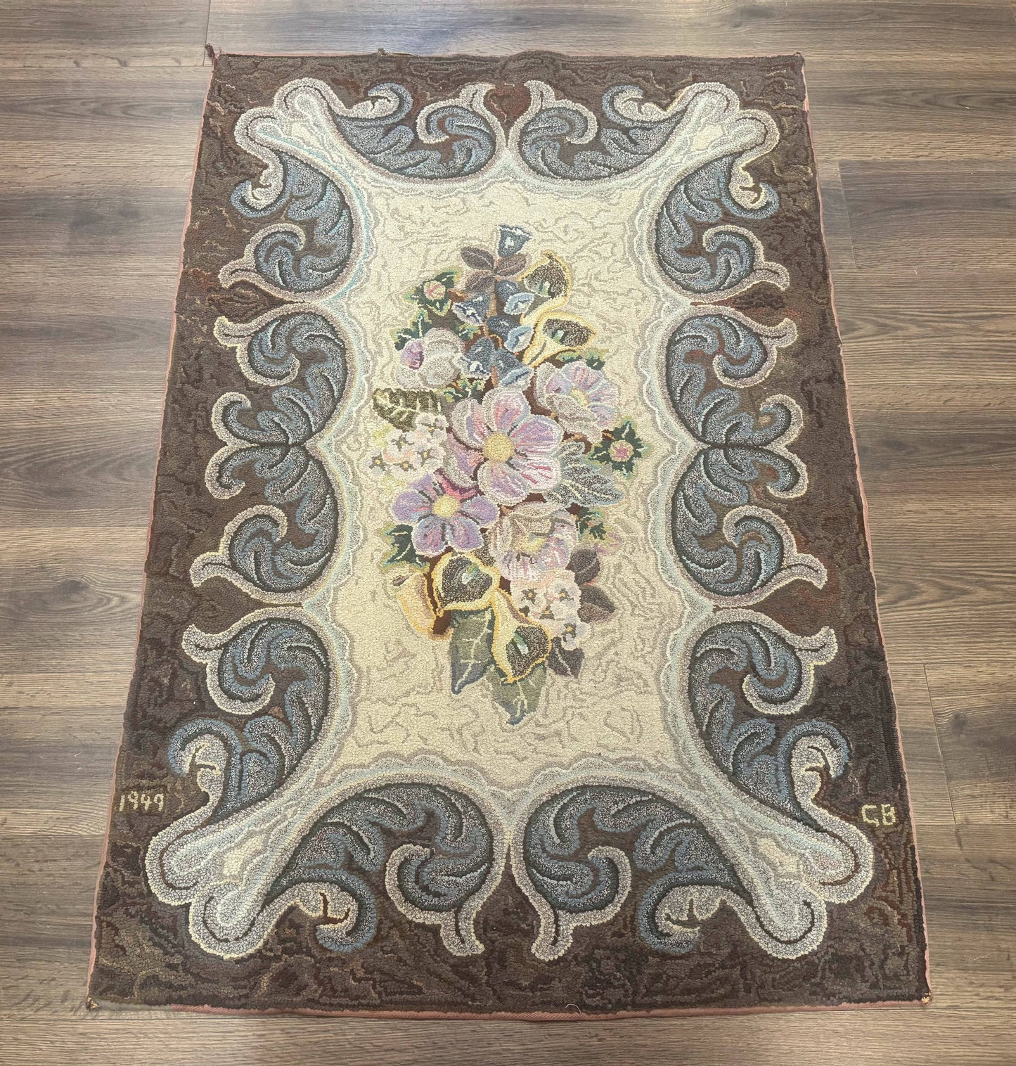 Antique American Hooked Rug 3 x 4.6, Vintage, Floral - Nuvé