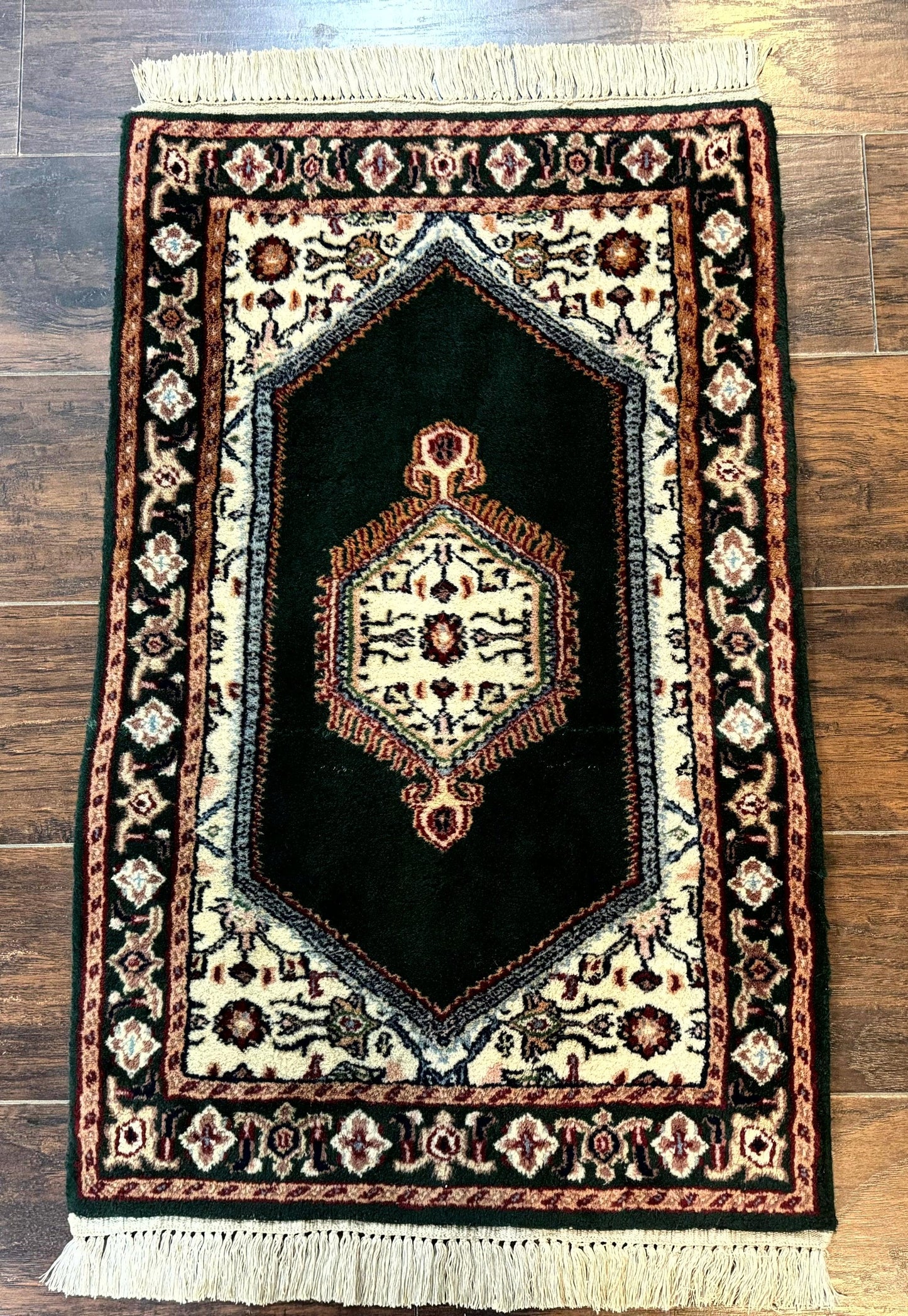 Small Indo Persian Dark Green Rug 2x3, Geometric Semi Open Field - Nuvé
