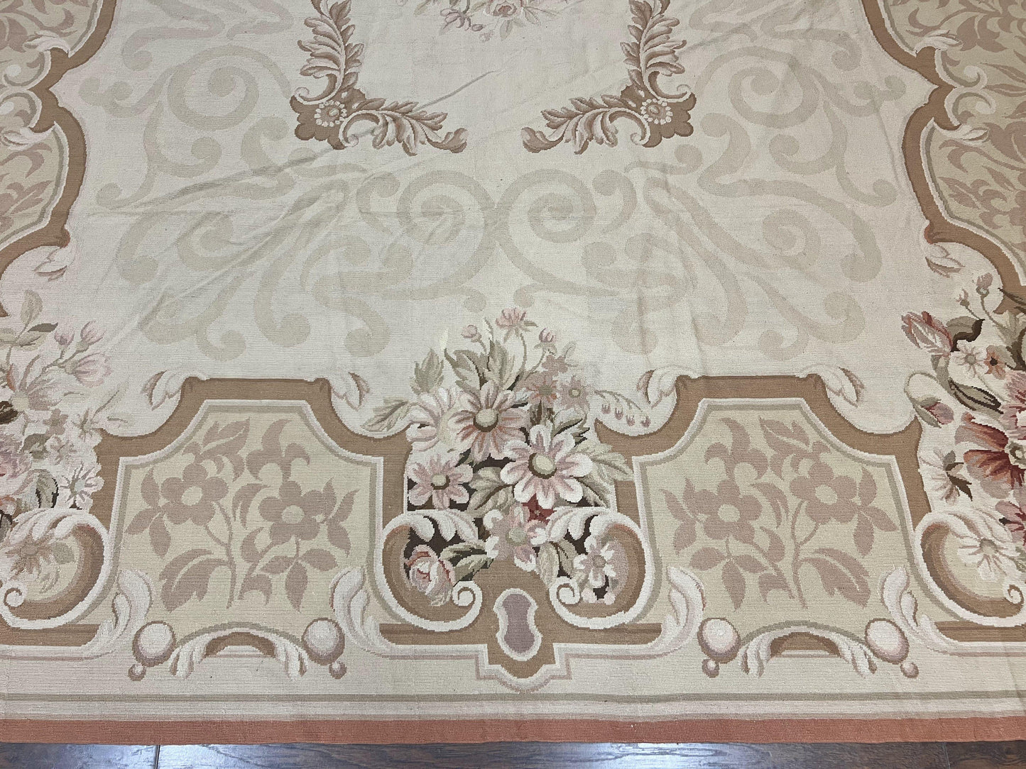 10x14 Aubusson Rug, Wool Handmade Vintage Carpet, French European Design, Elegant - Nuvé