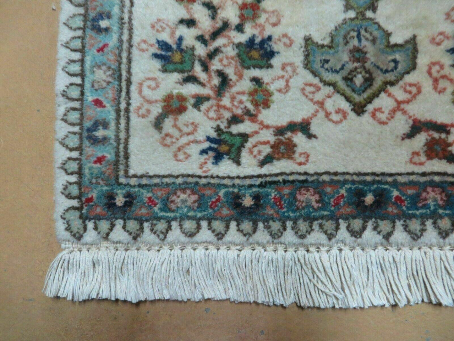 1' 9" X 2' 5" Handmade Indian Wool Rug Lahore Floral Design Small Oriental Rug Beige & Teal - Nuvé