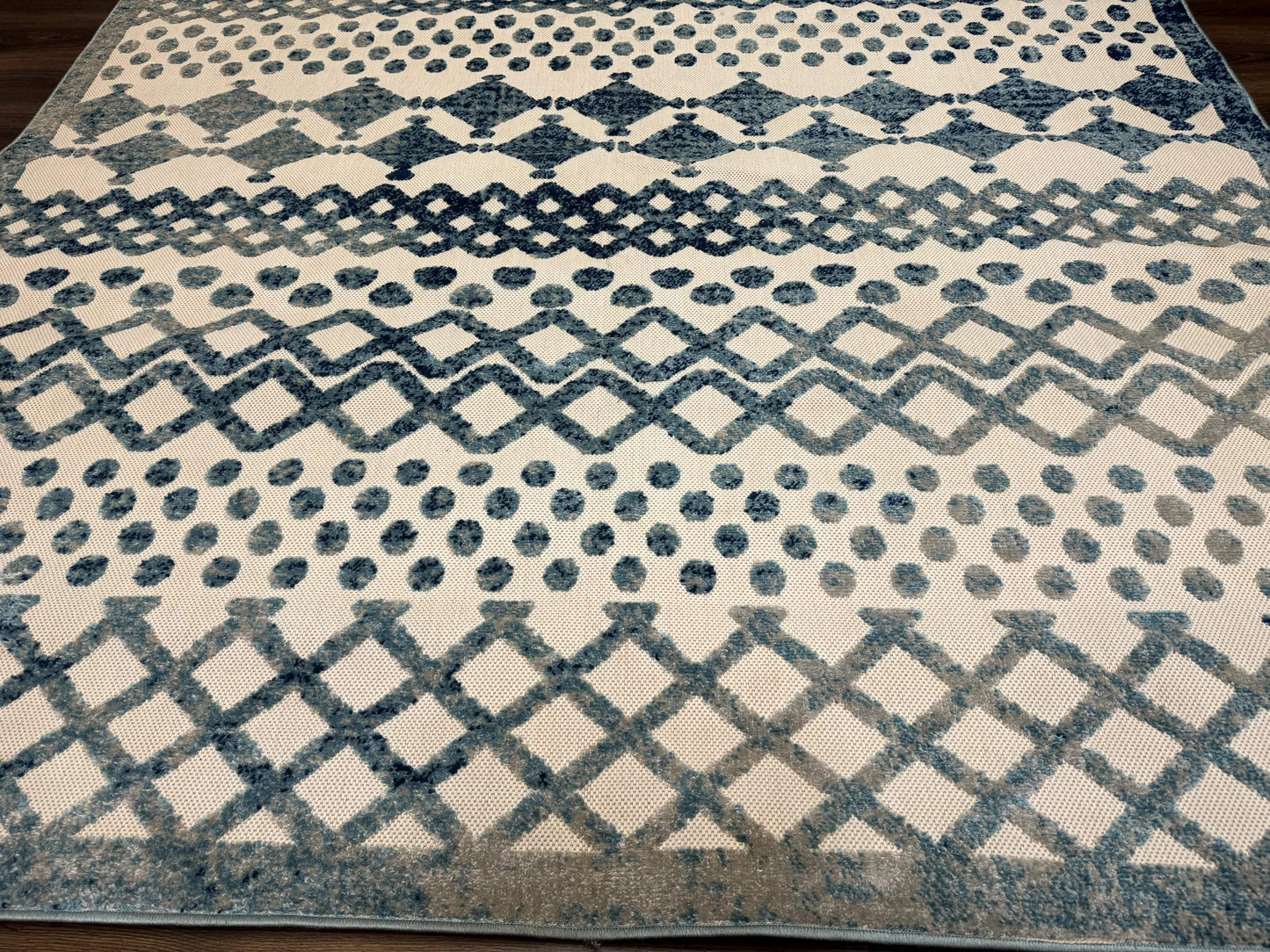 Modern Rug 8x10, Abstract Rug, Oat and Blue, Raised Pattern, Modway Rug Collection - Nuvé