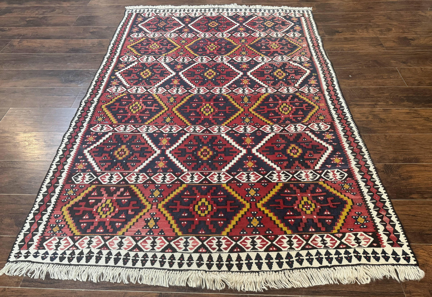 Caucasian Kilim Rug 5x7, Vintage Russian Flatweave Kilim Carpet, Tribal Bohemian Kilim Rug - Nuvé