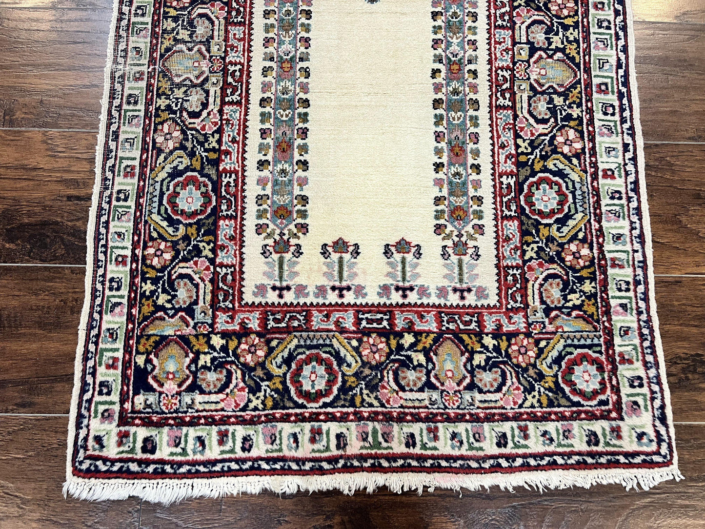 Turkish Prayer Rug 2.5 x 4, Vintage Wool Hand Knotted Carpet, Ivory - Nuvé