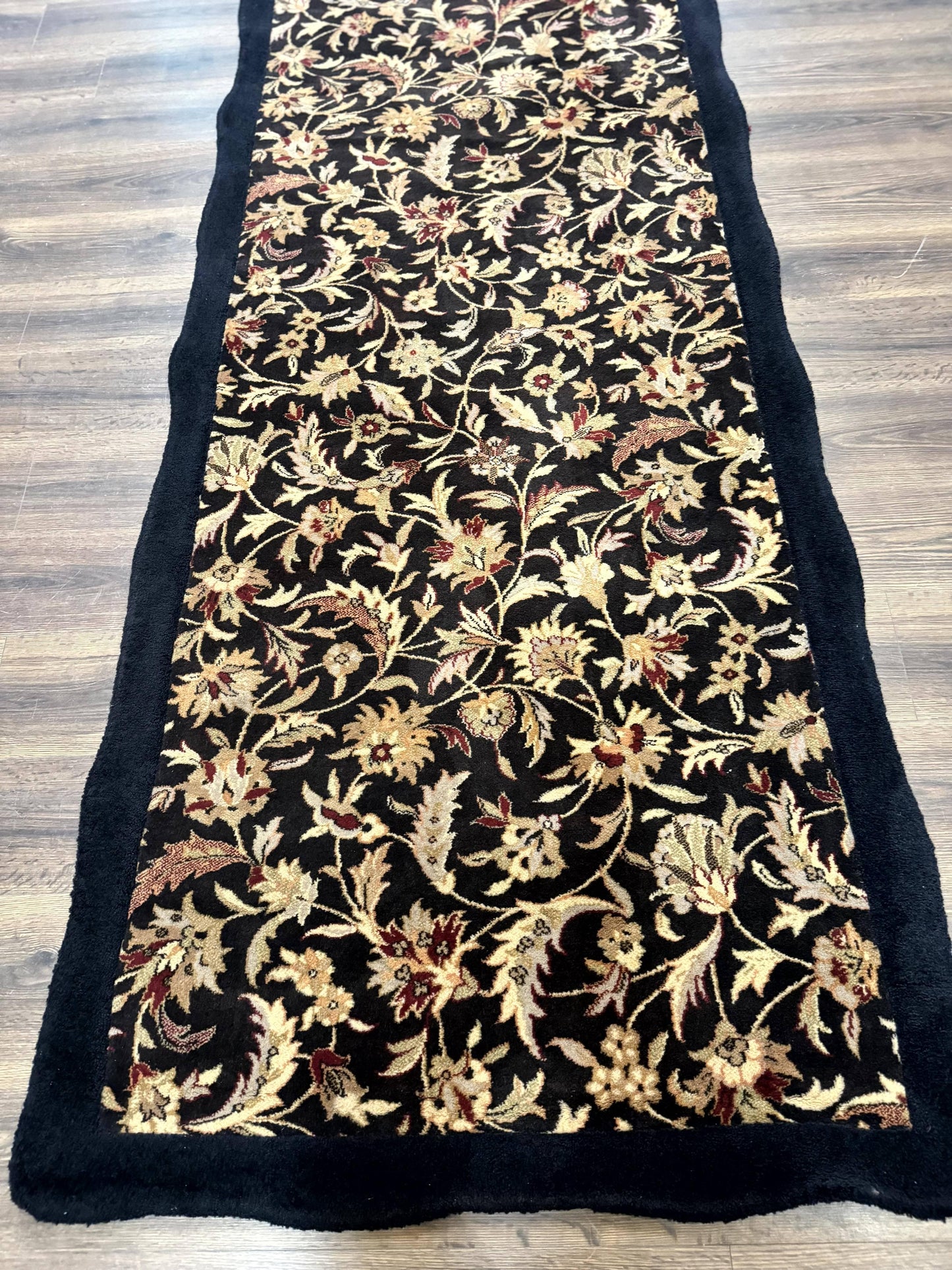 Floral Runner Rug 3.6 x 17 - Nuvé