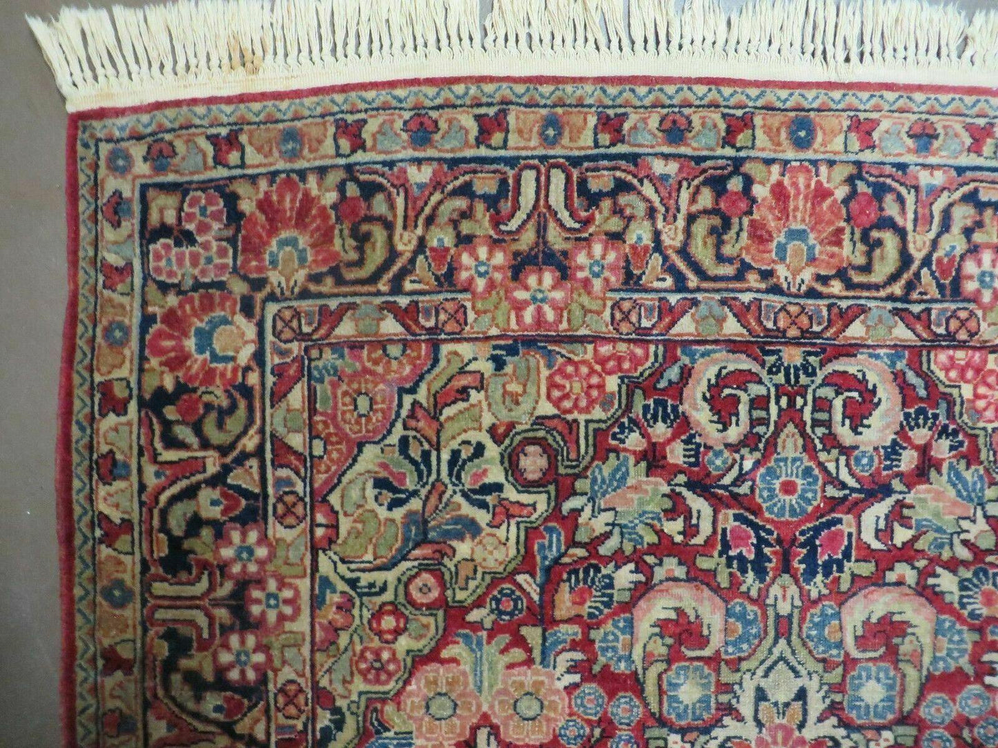 Persian Sarouk Rug 4.6 x 5, Red, Semi Antique, Floral - Nuvé