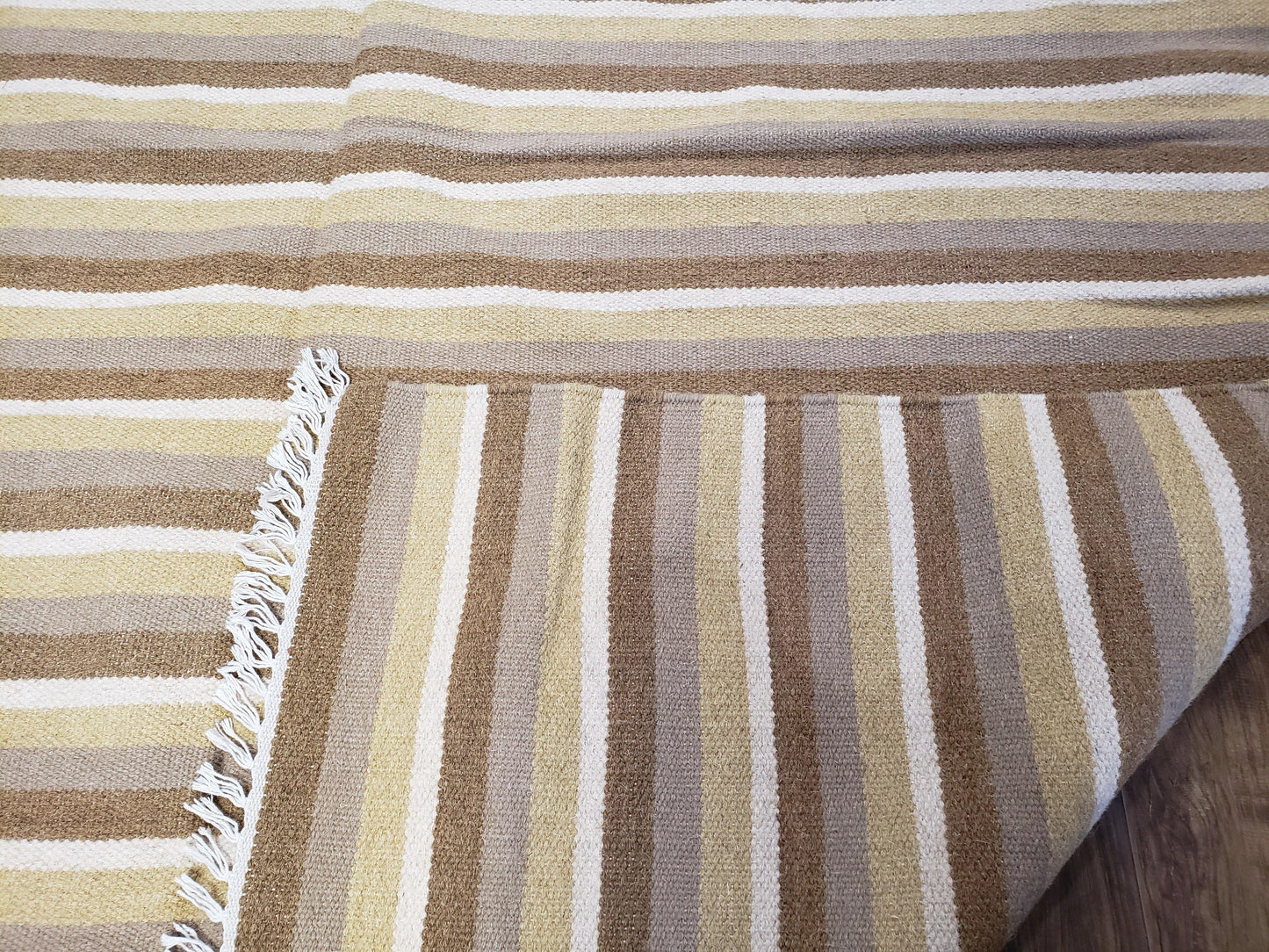 Indian Striped Blanket 6x9, Large Indo Kilim Area Rug, Earthern Tones Woolen Hand-Woven Flatweave South American Style Queen Size Bedspread - Nuvé