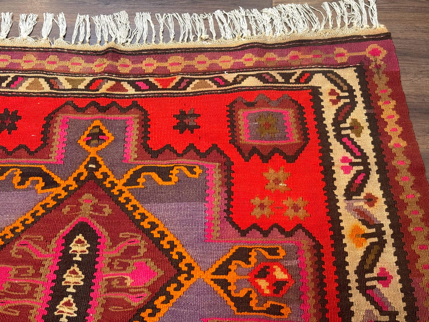 Persian Kurdish Zarand Kilim Rug 5x9, Red, Geometric Medallions, Wide Runner - Nuvé
