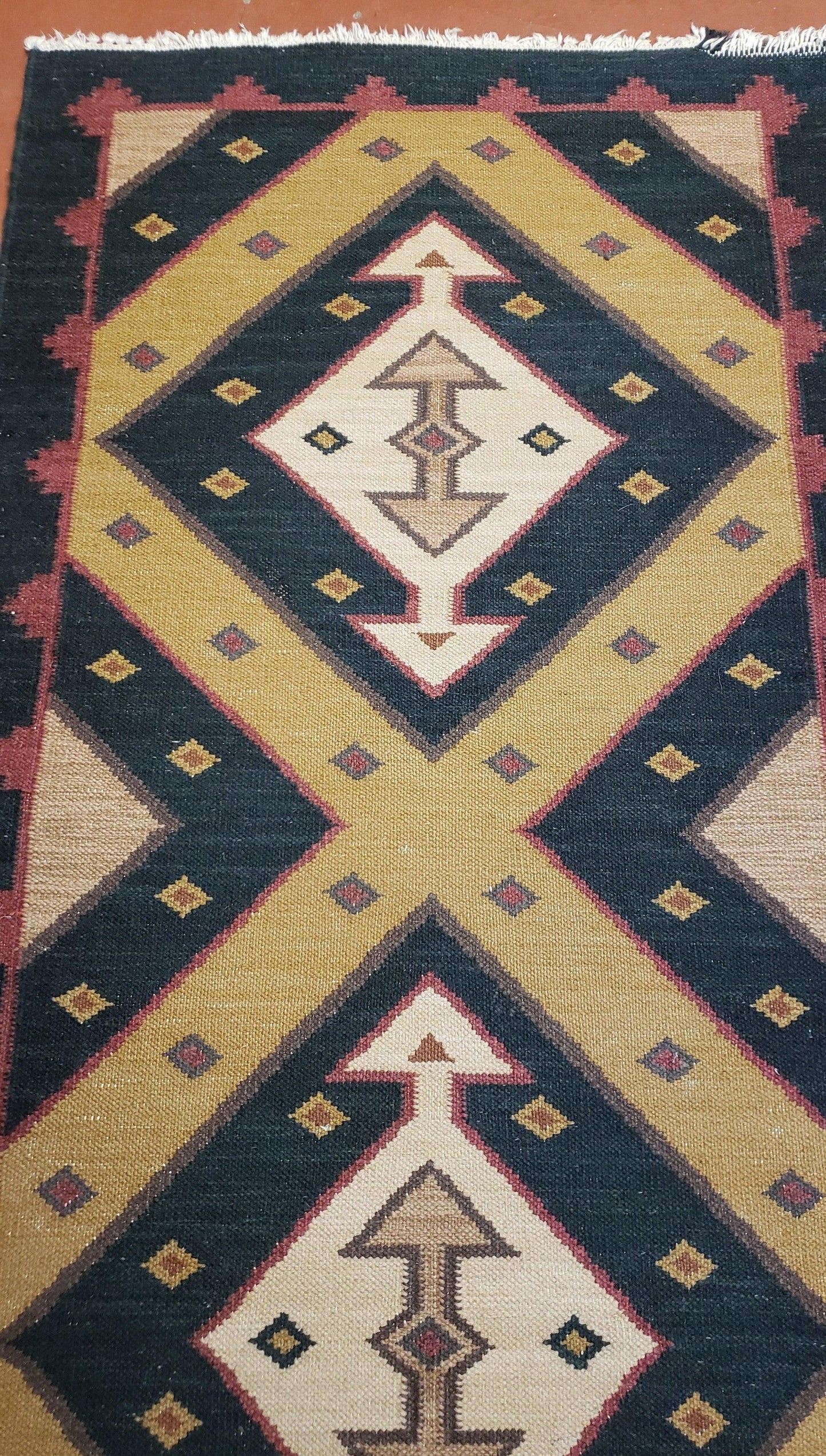 Vintage Indian Kilim Runner Rug, Geometric Flatweave Hand-Knotted Wool Kitchen Hallway Runner, Black Gold & Beige, 2' 8" x 9' 9" - Nuvé