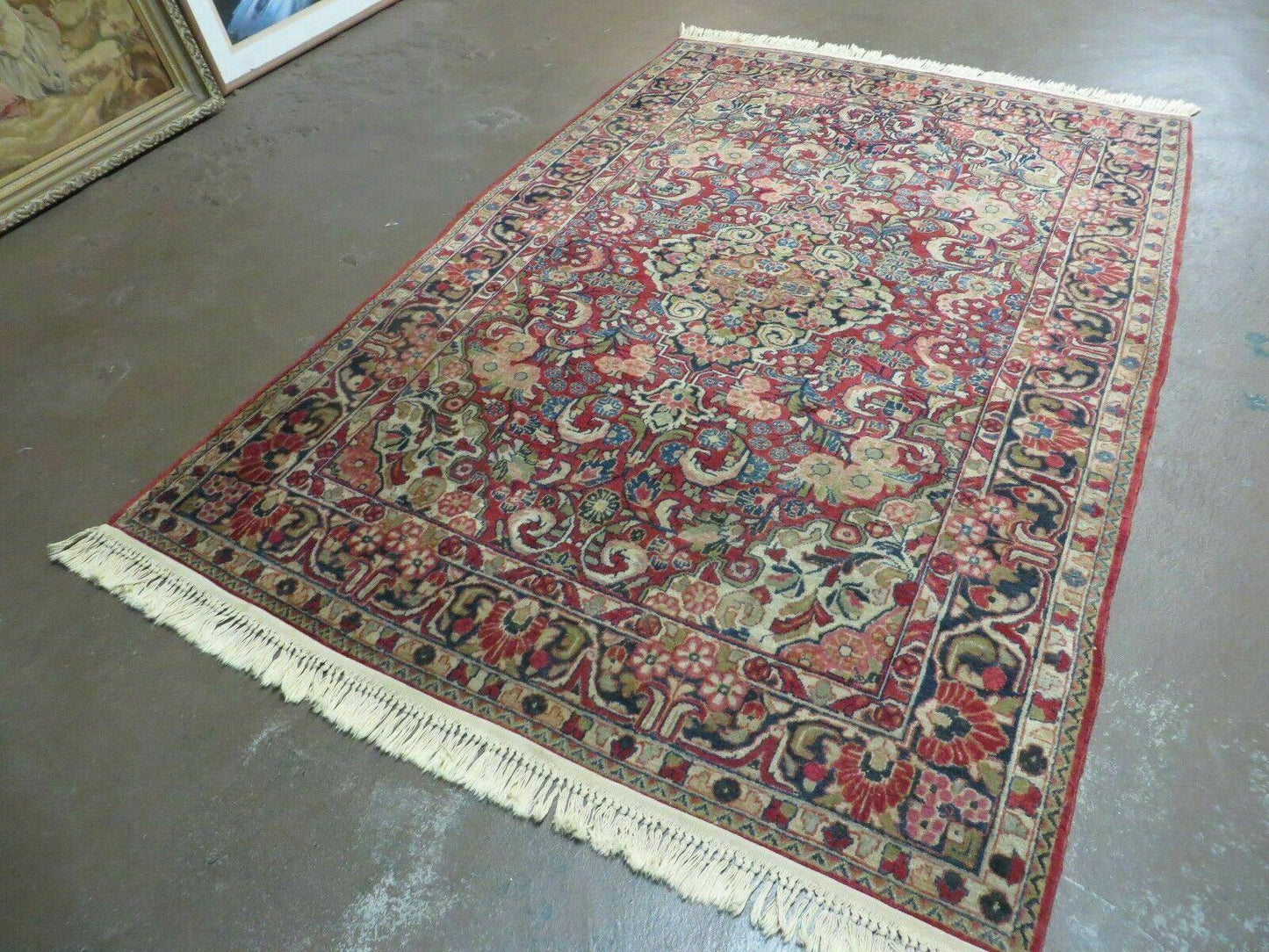 Persian Sarouk Rug 4.6 x 5, Red, Semi Antique, Floral - Nuvé