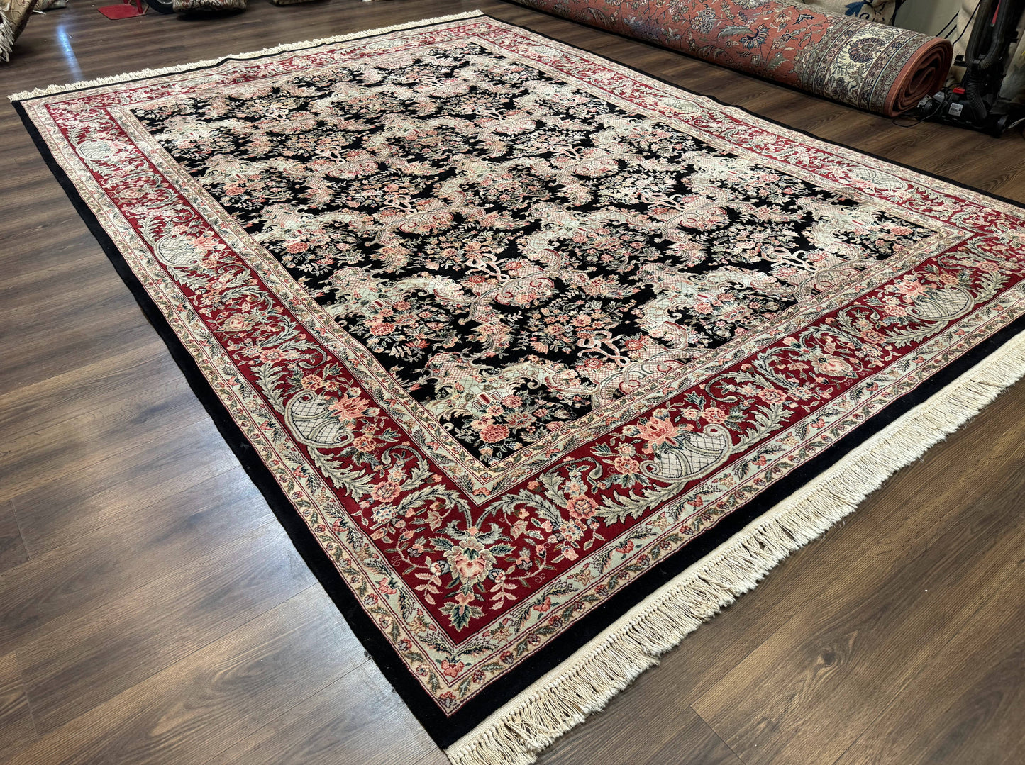Sino Persian Rug 9x12, Black, Floral Bouquets - Nuvé