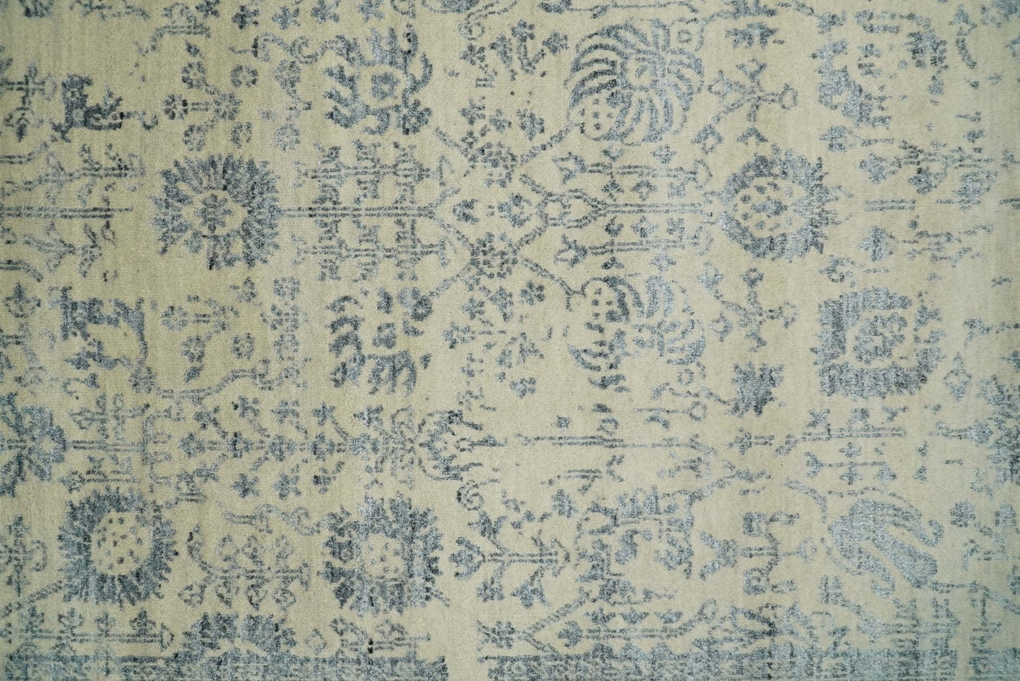 4x6 Fine Hand Knotted Beige and Gray Traditional Vintage Persian Style Antique Wool and Silk Rug | AGR14 - Nuvé