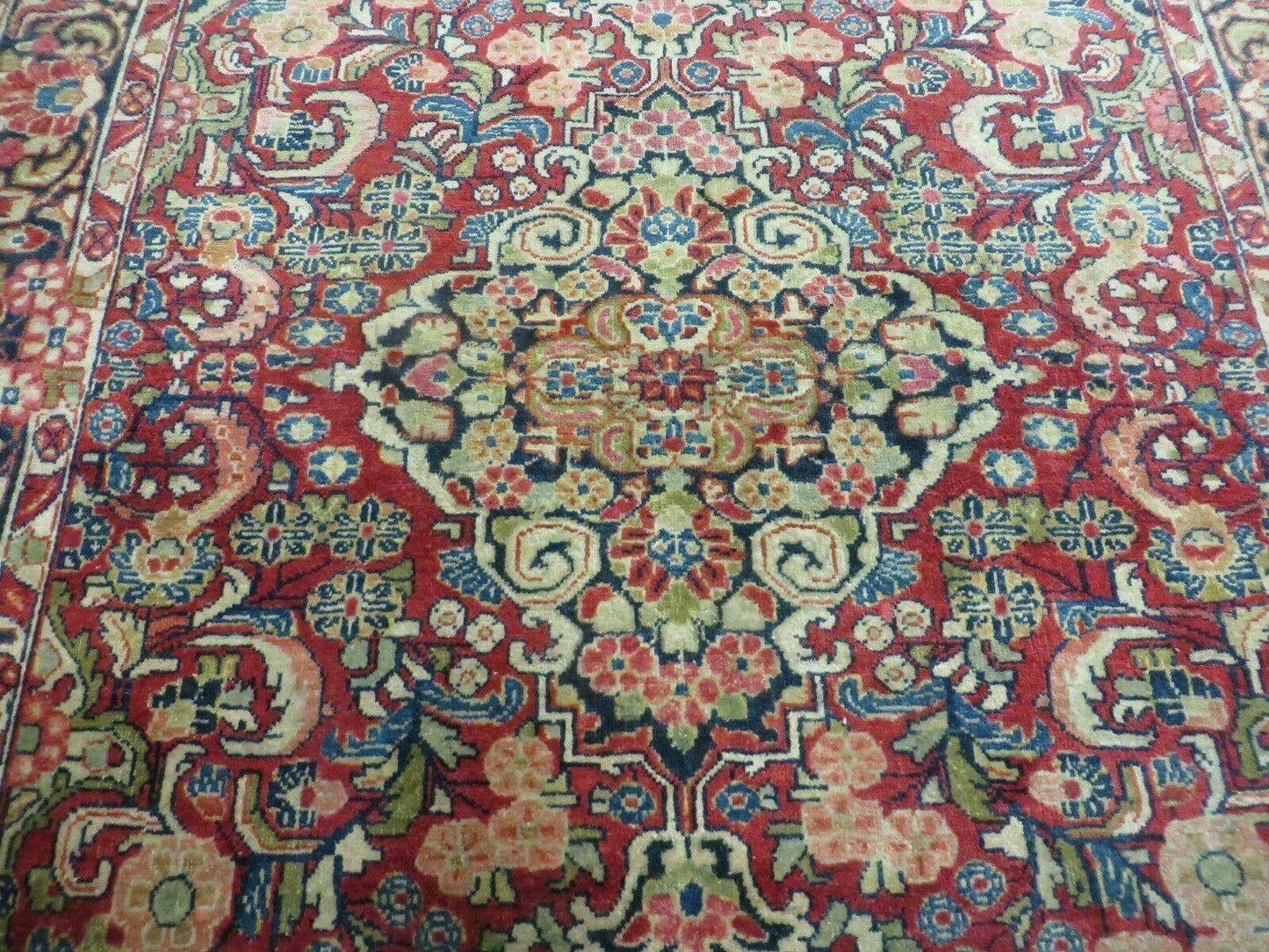 Persian Sarouk Rug 4.6 x 5, Red, Semi Antique, Floral - Nuvé