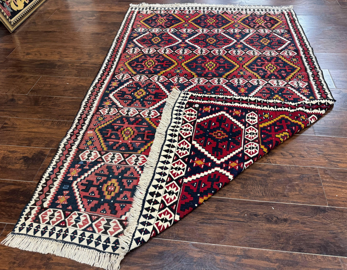 Caucasian Kilim Rug 5x7, Vintage Russian Flatweave Kilim Carpet, Tribal Bohemian Kilim Rug - Nuvé