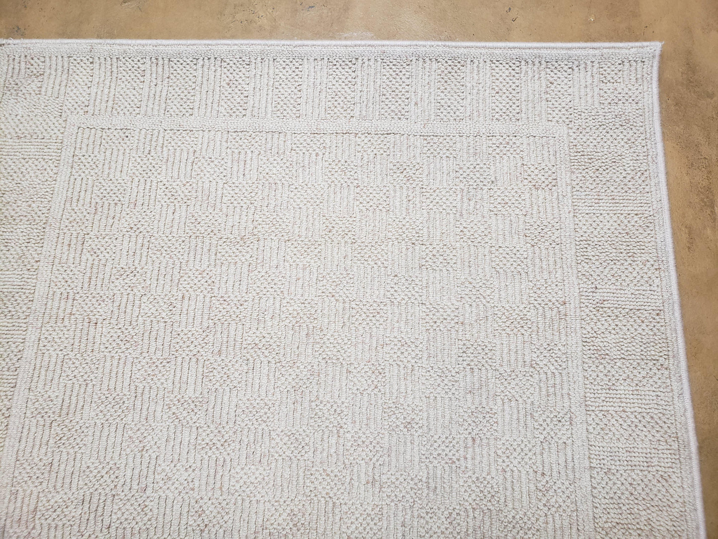 3x5 Karastan Rug Chaumiere Collection, Kara-Loc, Design #291/9866, Creme Color, Textured Squares II Patern, 3'6" x 5' 3" Carpet - Nuvé