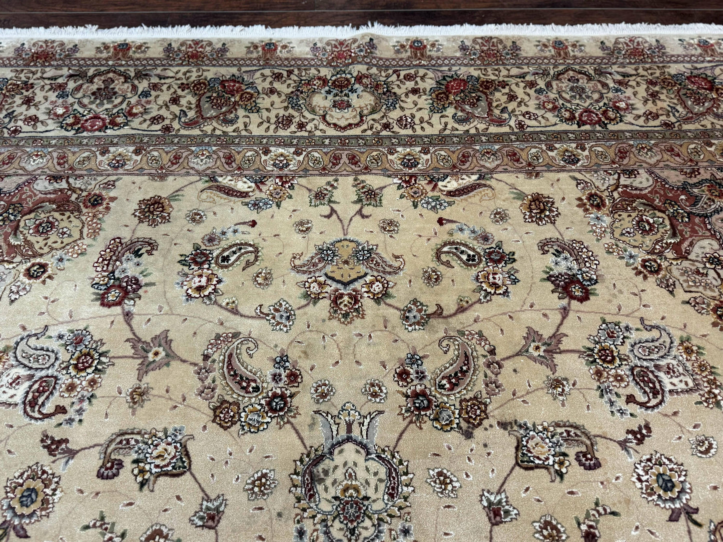 Sino Persian Rug 8x10, Wool and Silk Highlights, 290 KPSI, Floral Medallion - Nuvé