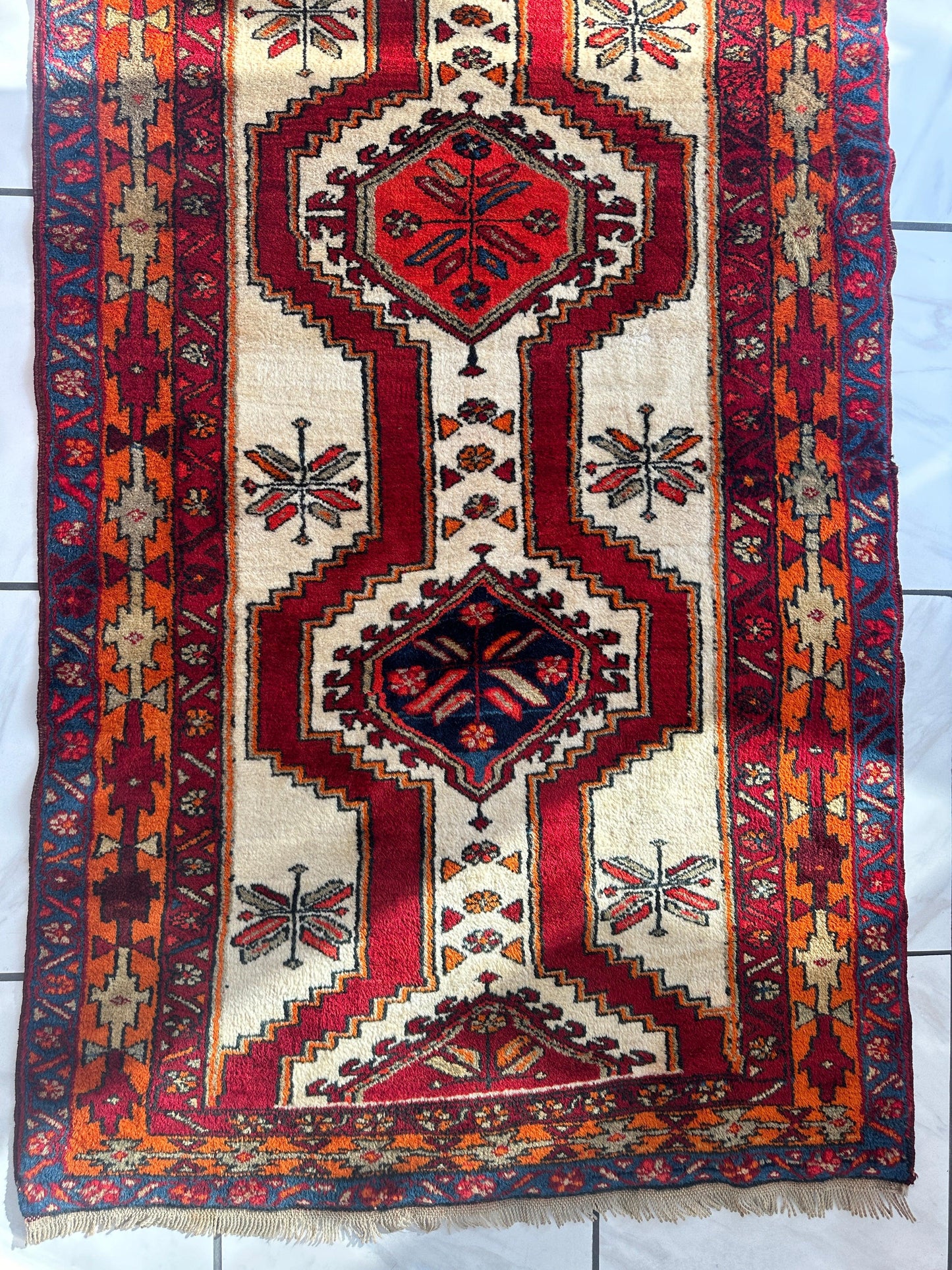 Persian Meshgi Wool Runner 3’6” x 9’10” - Nuvé
