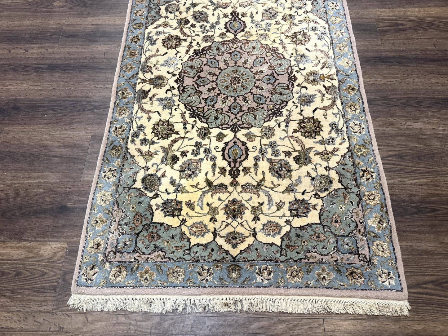 Persian Isfahan Rug 3x5, Fine 310 KPSI, Kork Wool Silk Foundation, Cream & Light Green - Nuvé