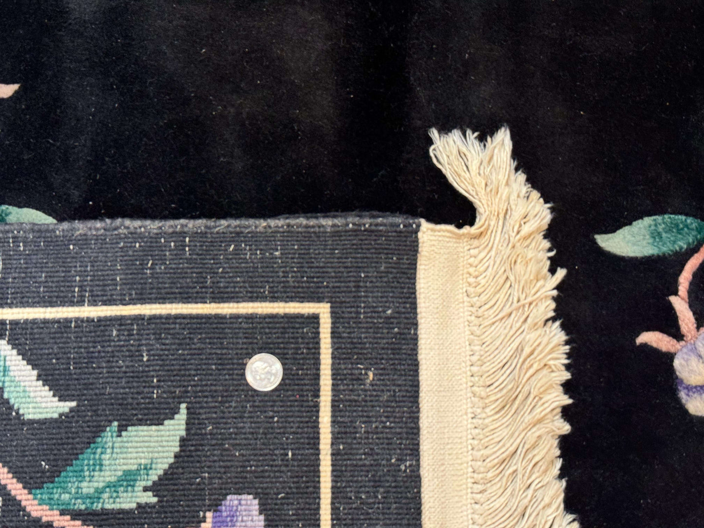 Chinese Wool Rug 6x9, Black, Floral, Minimal Design, 90 Line Carpet, Vintage Art Deco Rug - Nuvé