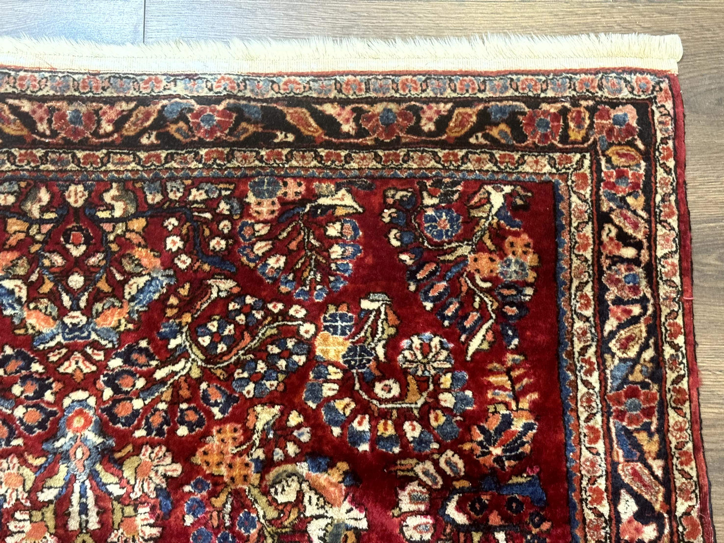 Antique Persian Sarouk Rug 4x6, Floral, Red, Wool Hand Knotted Fine 225 KPSI - Nuvé
