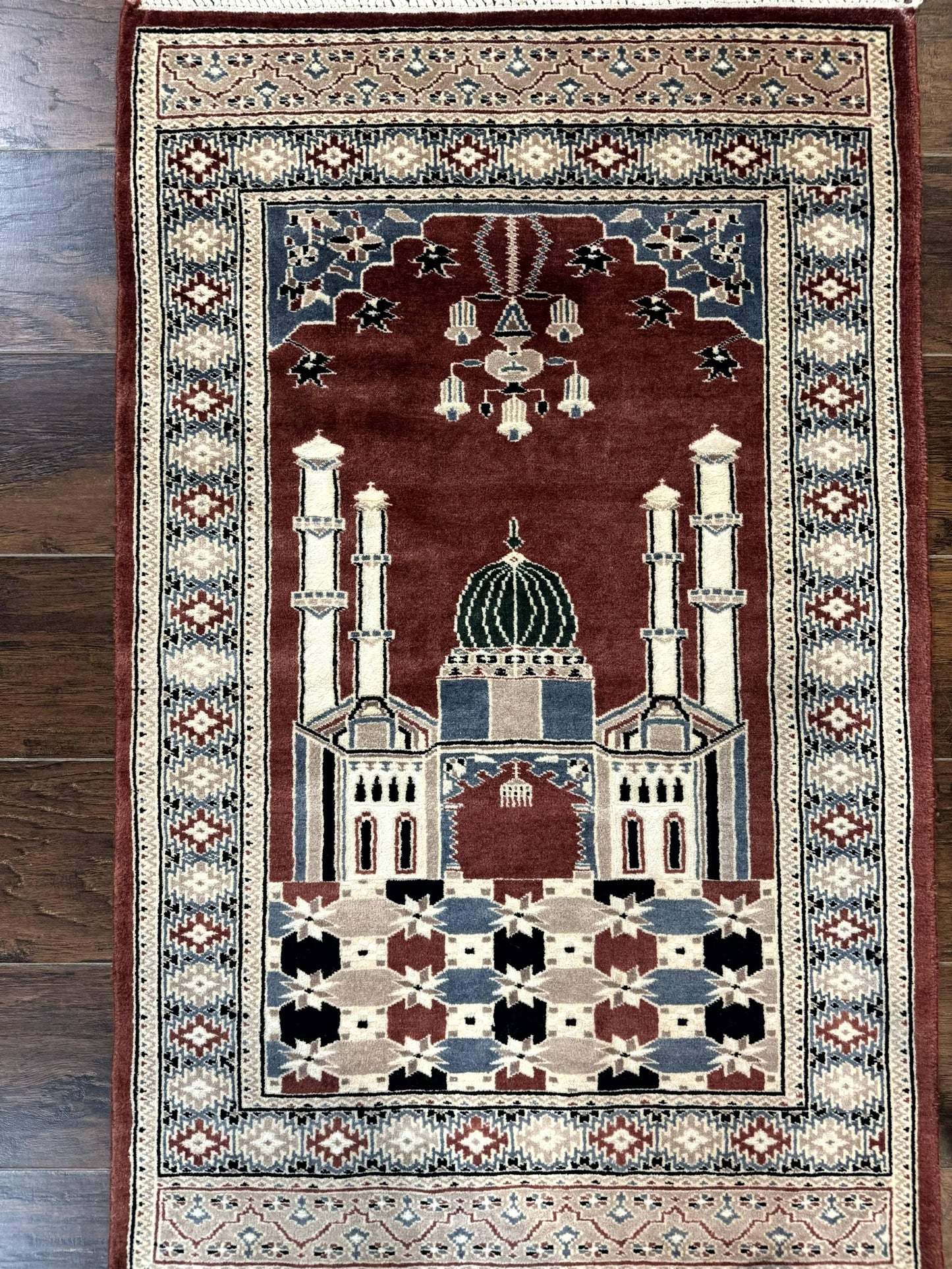 Small Pakistani Bokhara Prayer Rug 2.7 x 4 - Nuvé