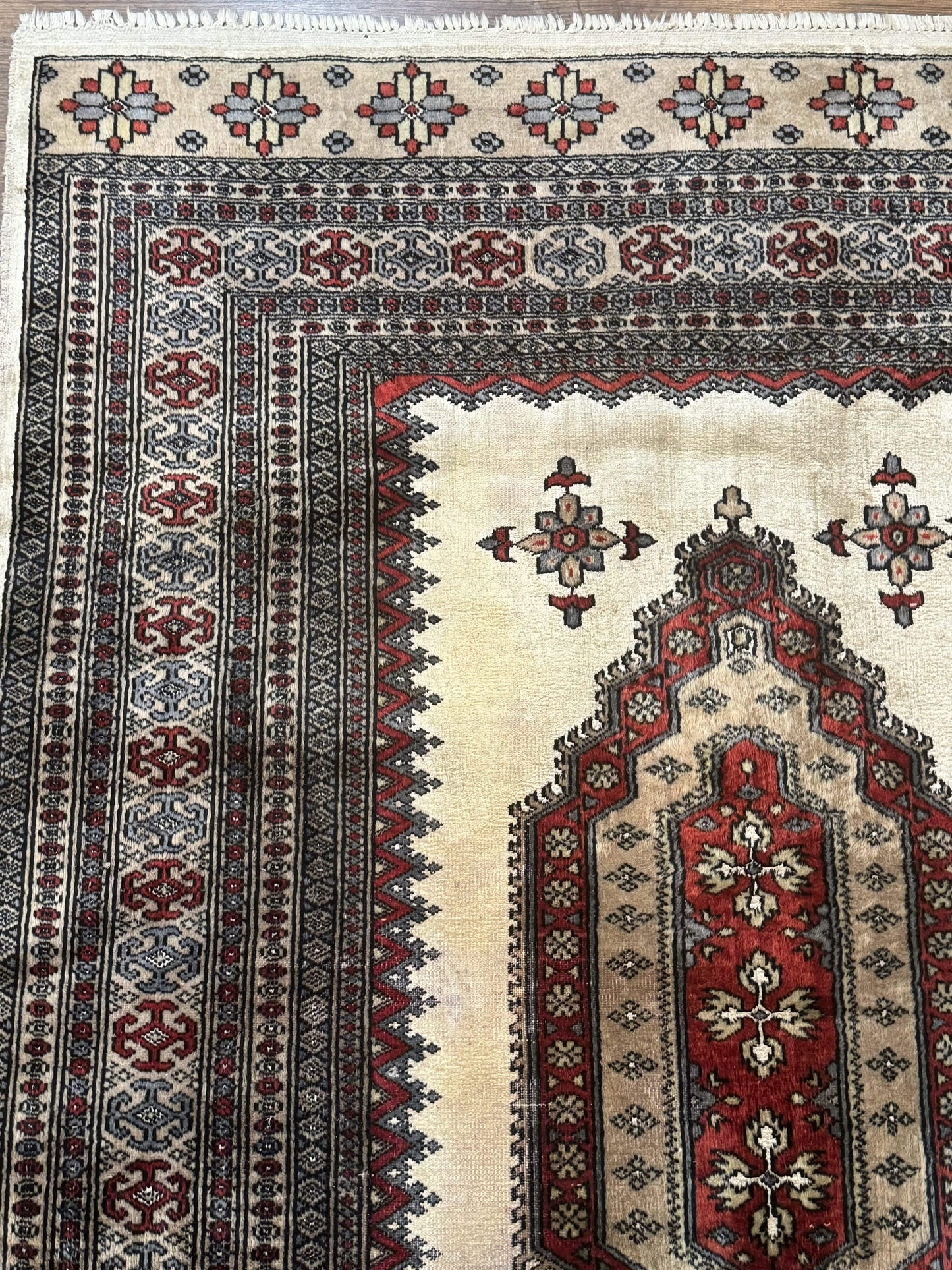 Pakistani Turkoman Rug 4x6, Semi Open Field, Ivory, Vintage - Nuvé