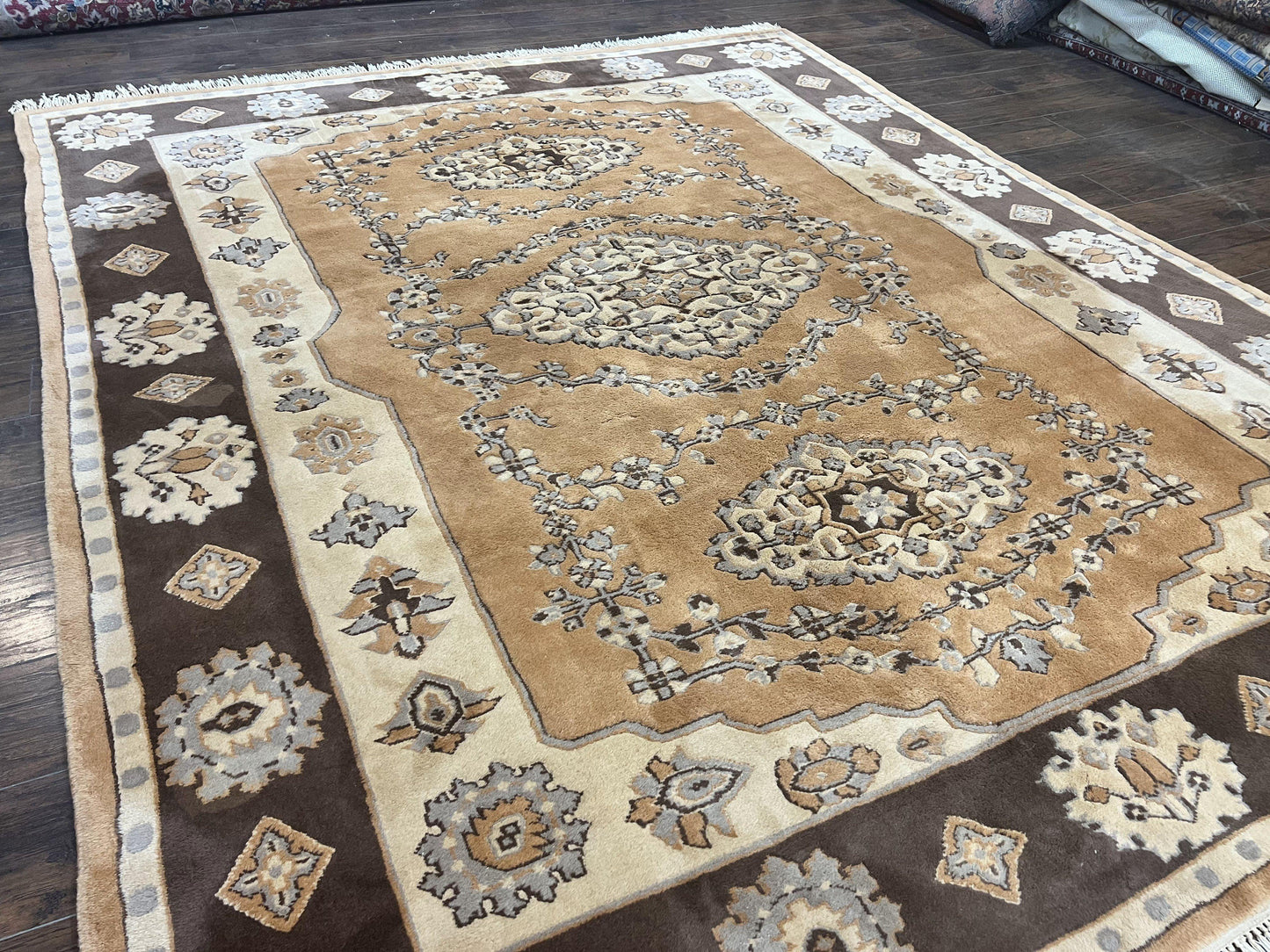 Indian Oushak Rug 8x10, Wool Hand Knotted Vintage Carpet - Nuvé