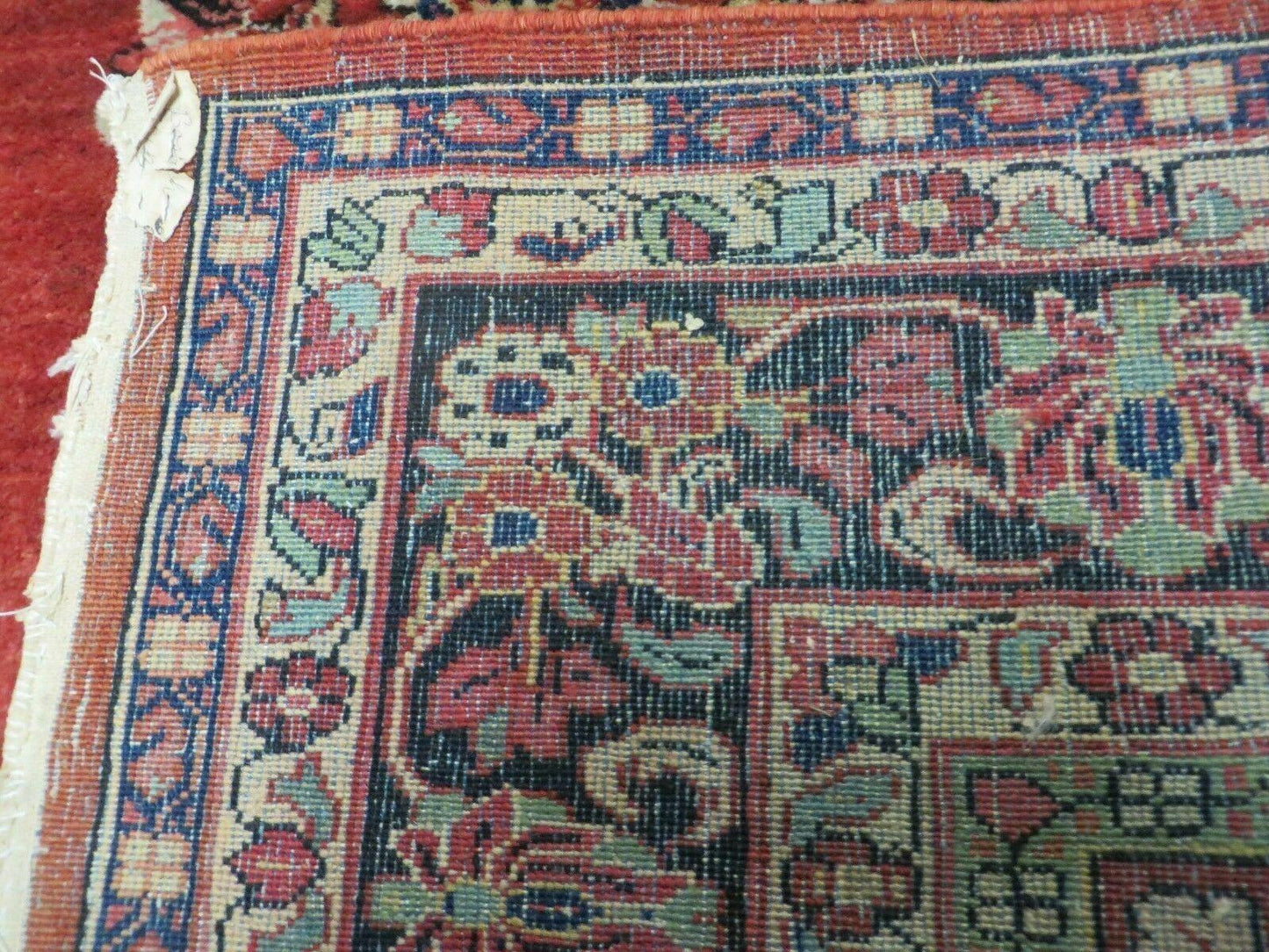 Antique Persian Sarouk Rug 5x8, Red, Semi Open Field, Hand Knotted, Wool - Nuvé