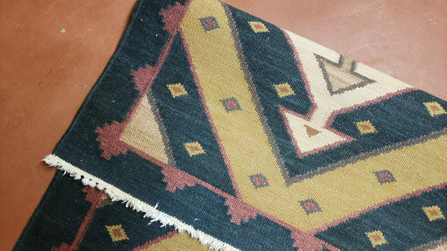 Vintage Indian Kilim Runner Rug, Geometric Flatweave Hand-Knotted Wool Kitchen Hallway Runner, Black Gold & Beige, 2' 8" x 9' 9" - Nuvé