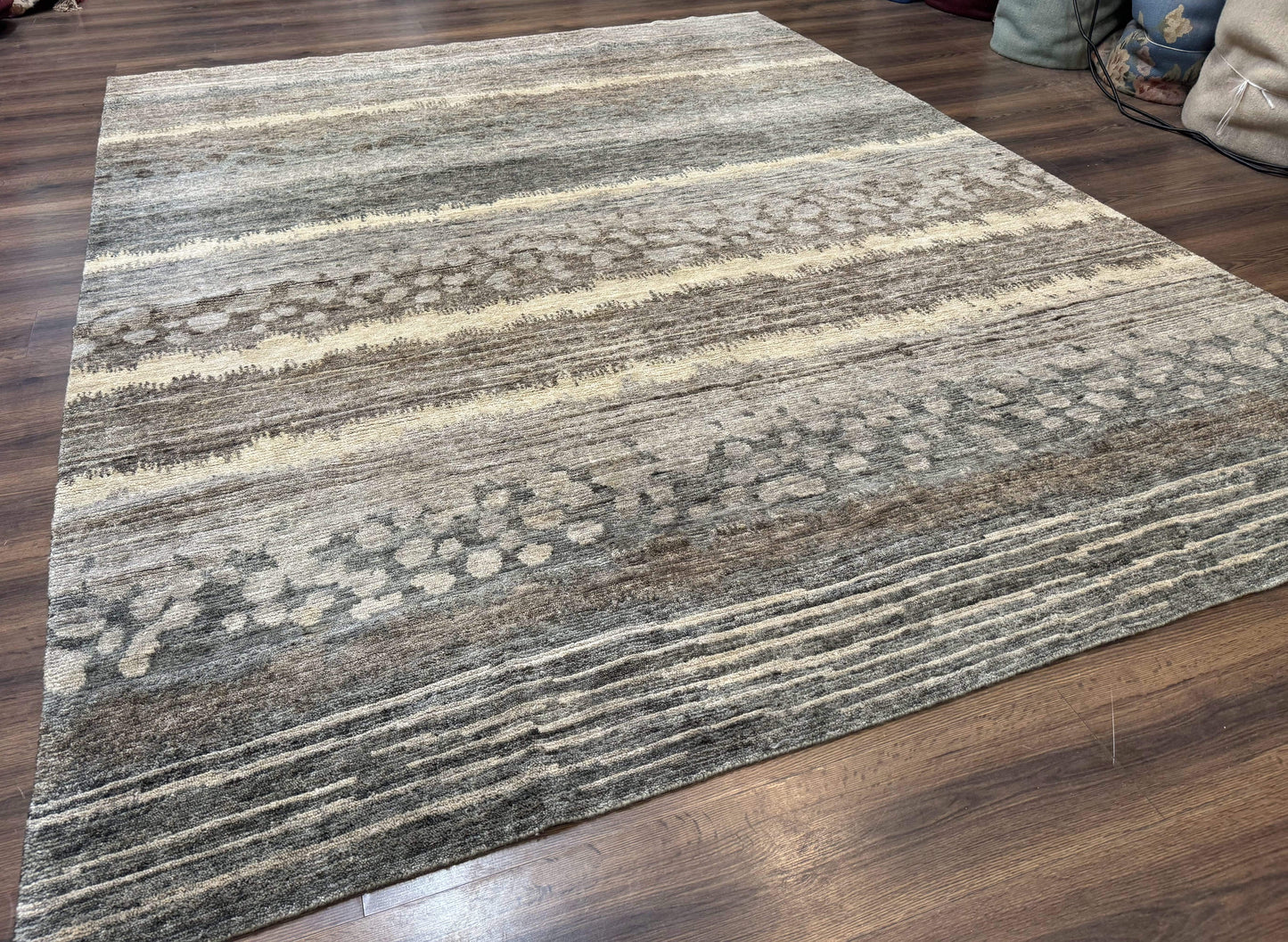 Modern Tibetan Wool Rug 8x10, Abstract, Contemporary, Handmade, Gray, Stripes - Nuvé