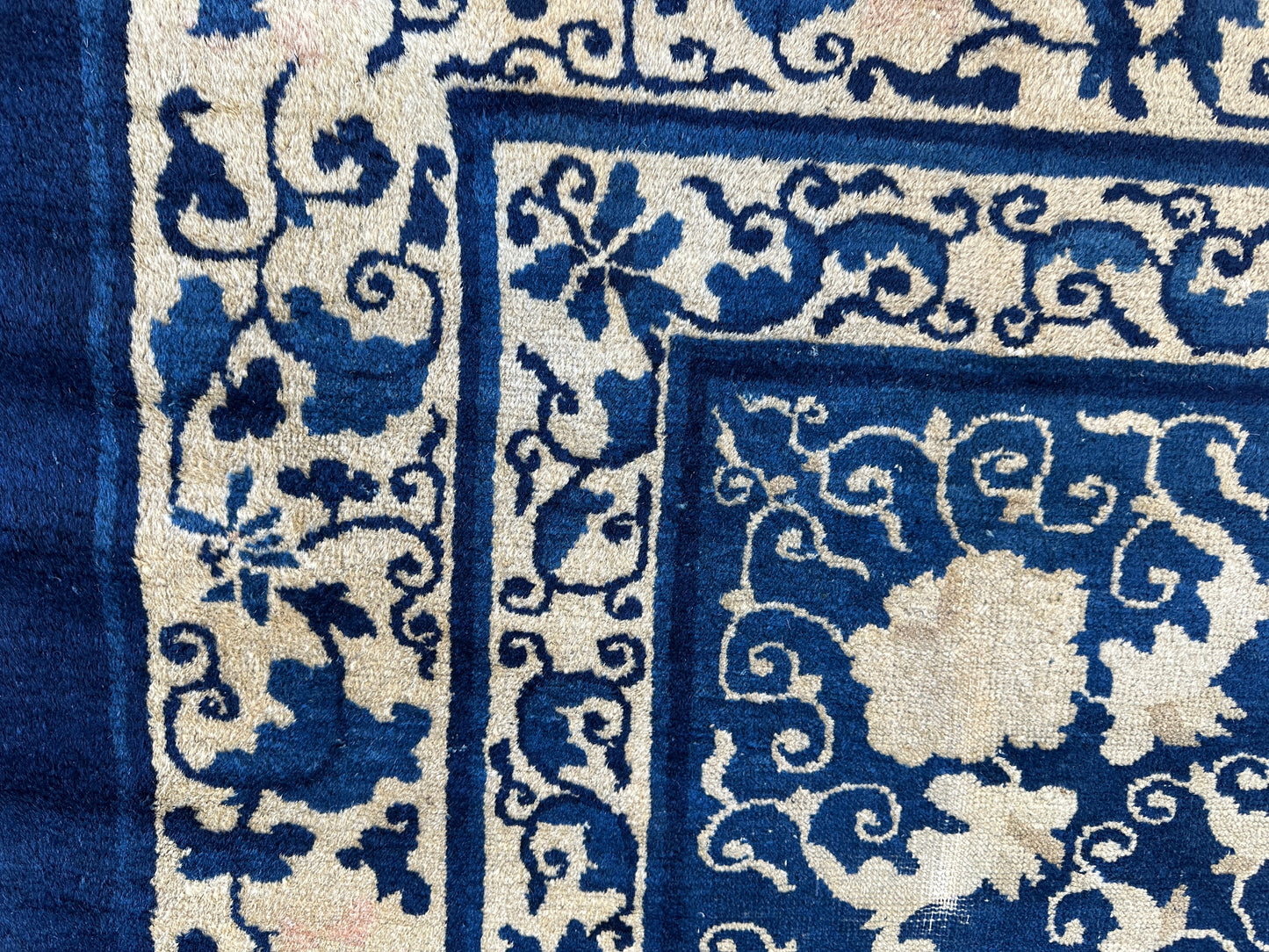 Hand-Knotted Antique Chinese Peking Wool Rug – 9’ x 11’5” – Distressed Blue, 19th Century - Nuvé