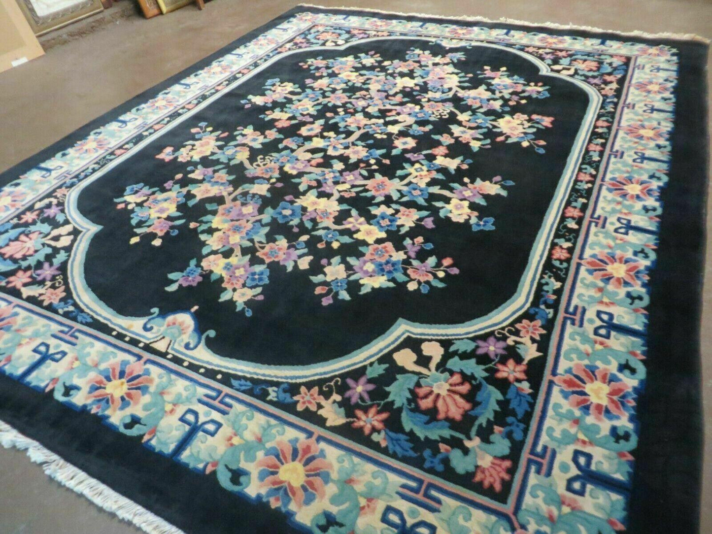 8' x 10' Vintage Handmade Art Deco Plush Chinese Wool Rug center Flower Black - Nuvé