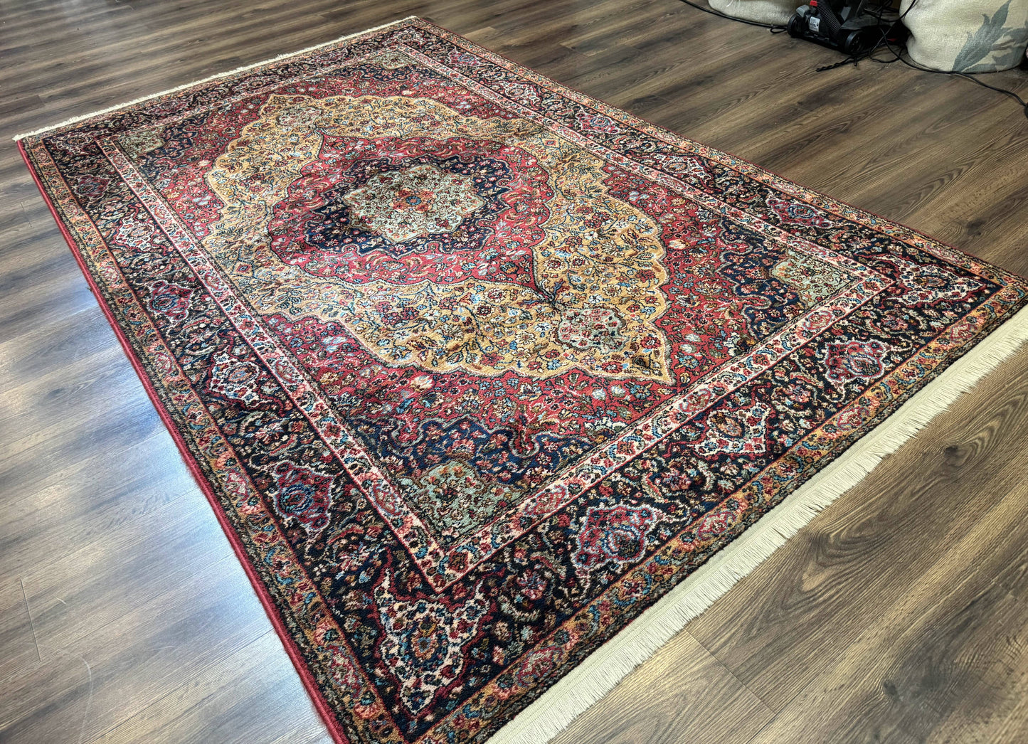 Karastan Rug 5.9 x 9 Medallion Kirman #700/718, Original 700 Series, Wool, Discontinued, Vintage - Nuvé