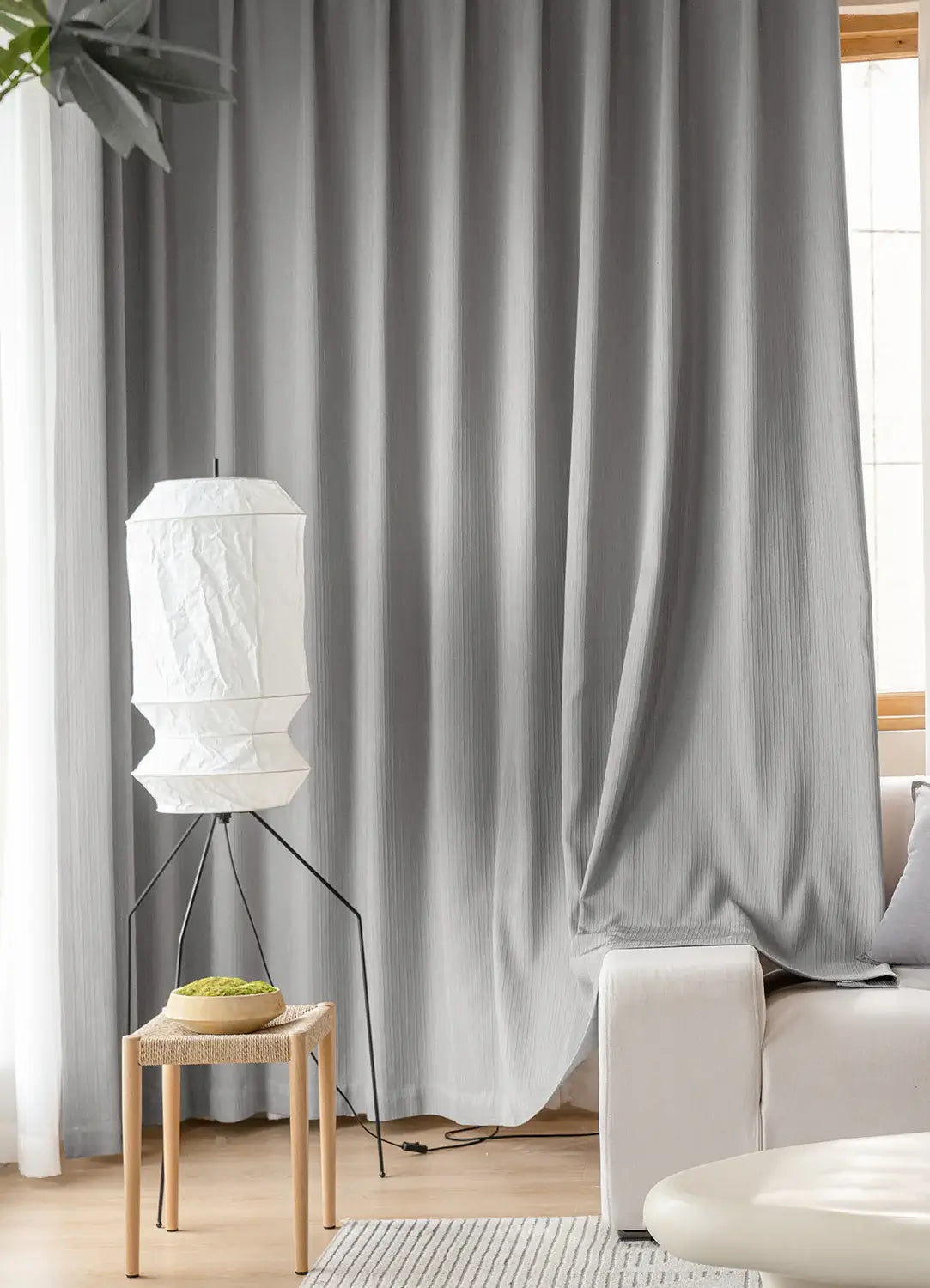 Akari UF3-L6 Floor Lamp - Nuvé