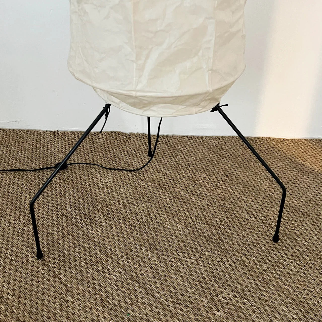 Akari UF4-L6 Floor Lamp - Nuvé