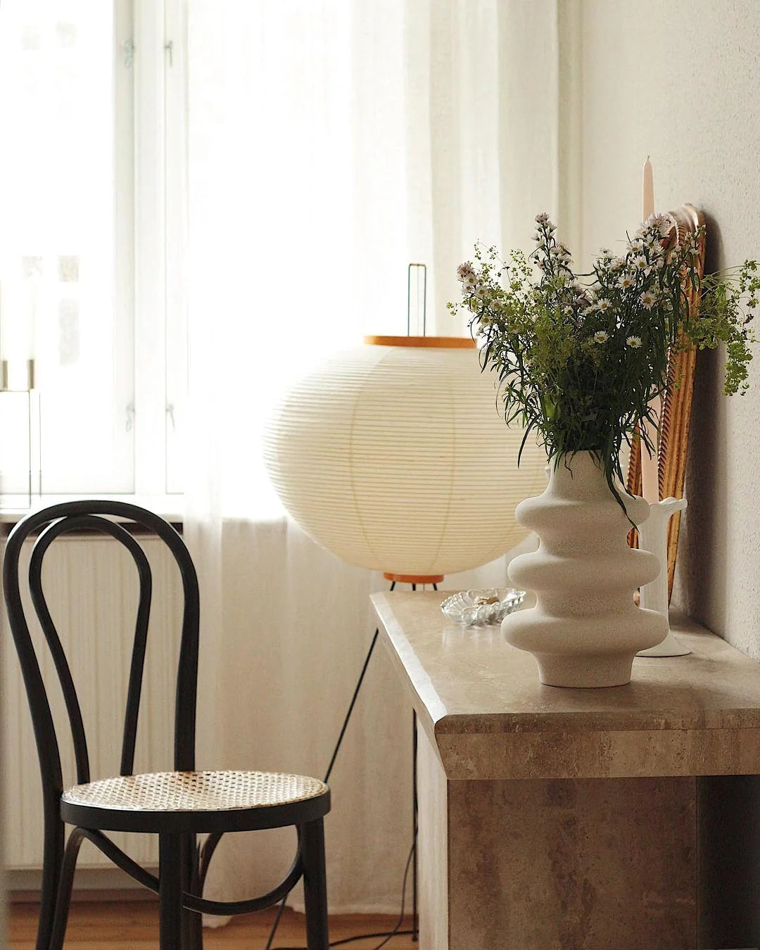 Akari Series Floor Lamp - Nuvé