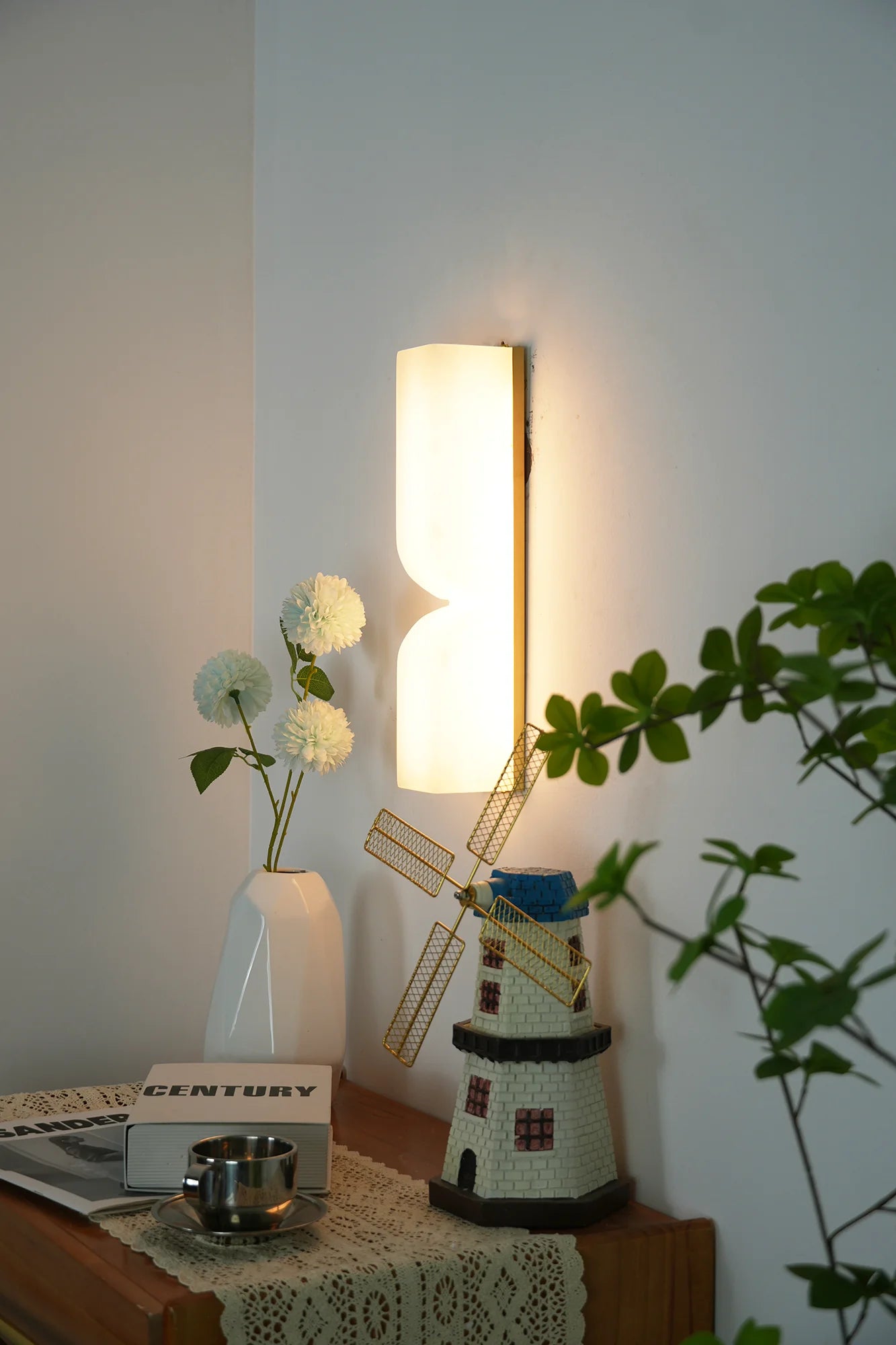 Alabaster Essence Wall Sconce - Nuvé