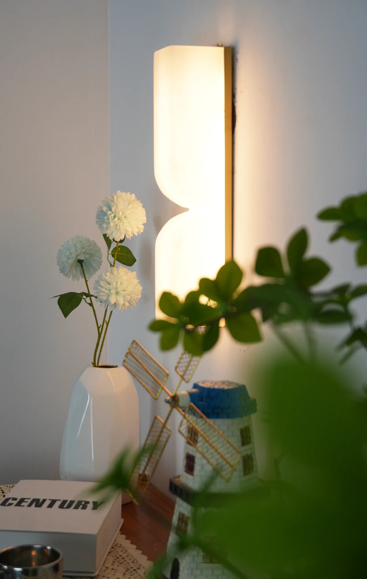 Alabaster Essence Wall Sconce - Nuvé